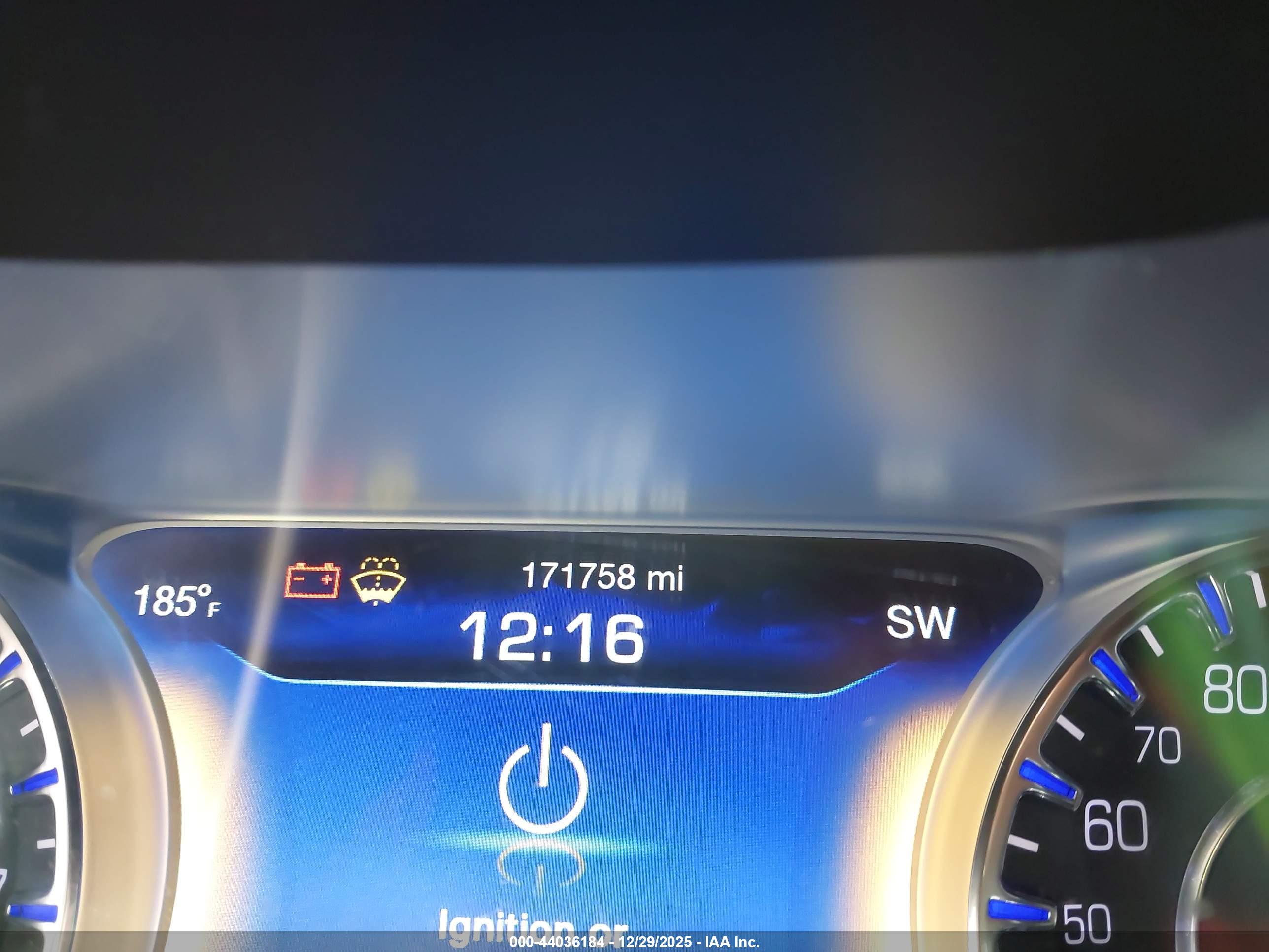 CHRYSLER 200 image 7