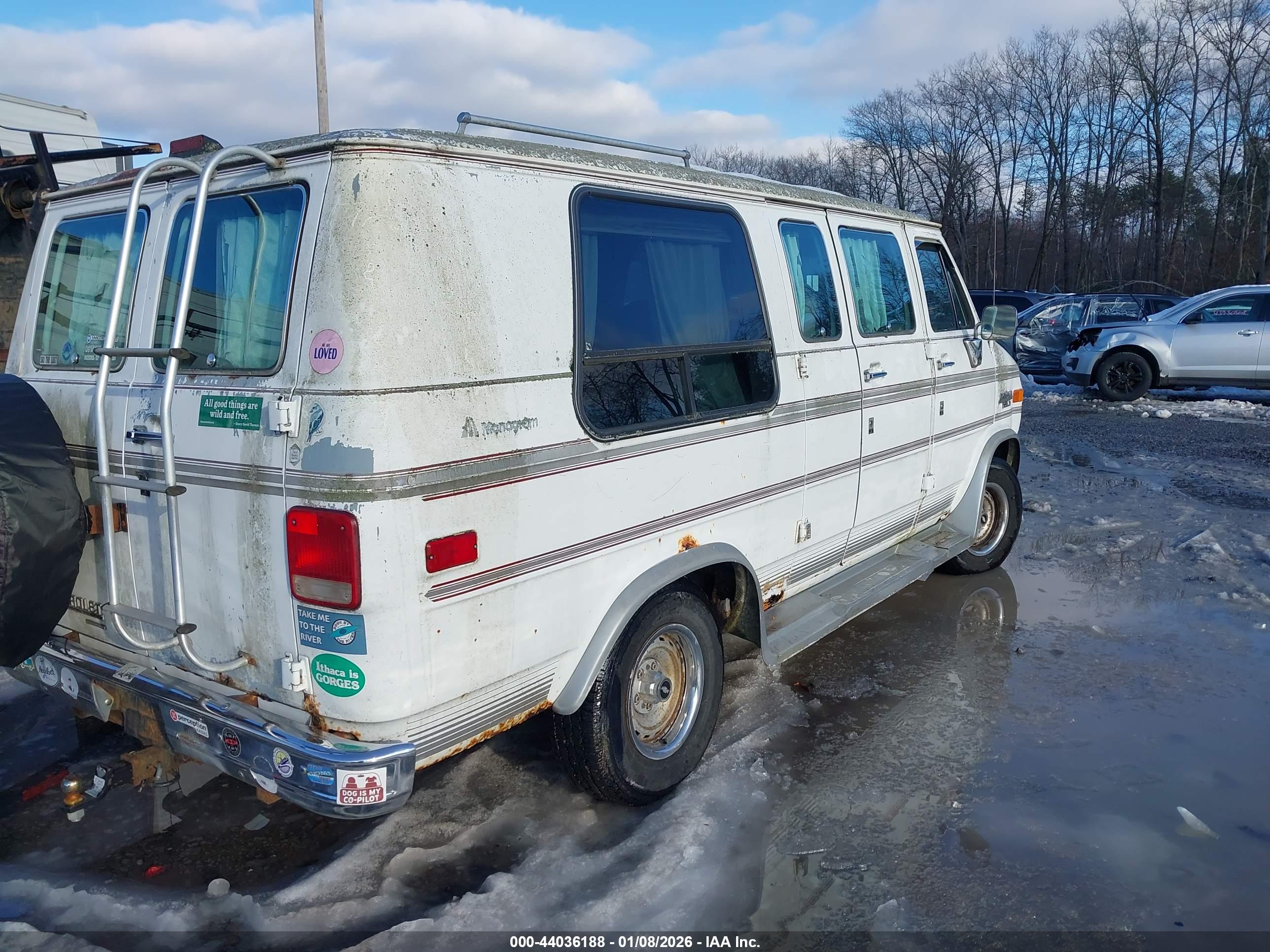 CHEVROLET G20 image 4