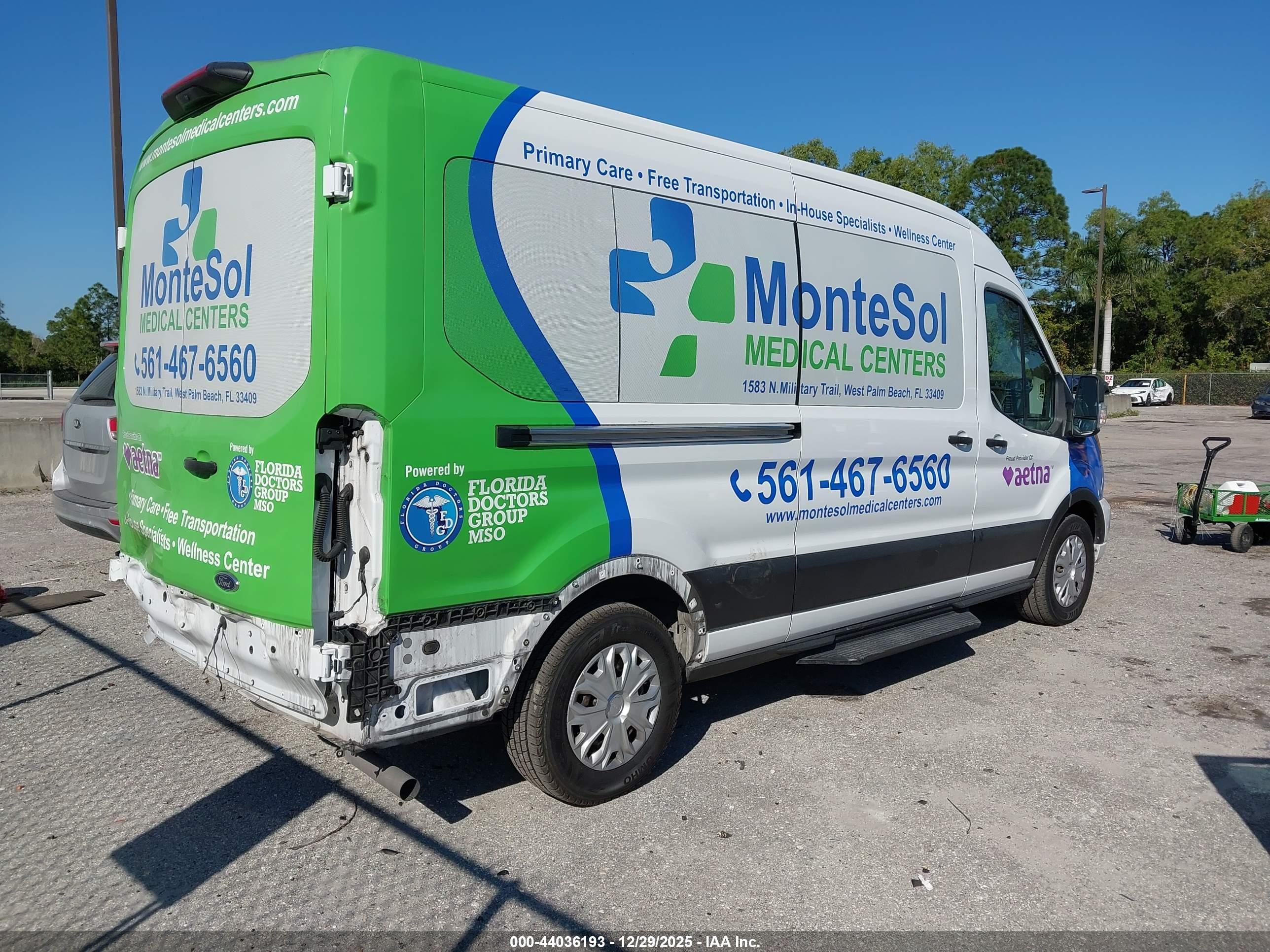FORD TRANSIT-350 image 4