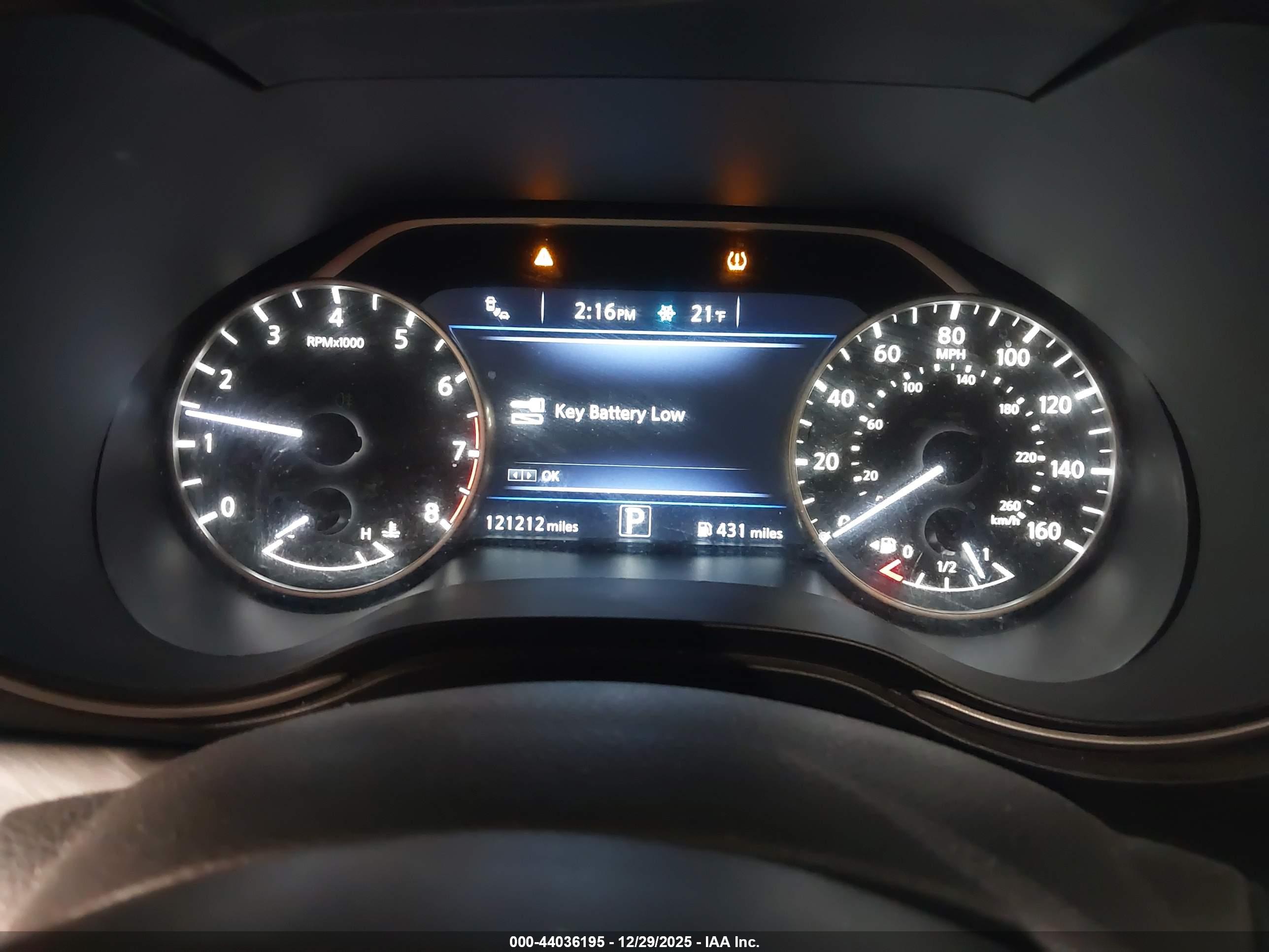 NISSAN MAXIMA image 7