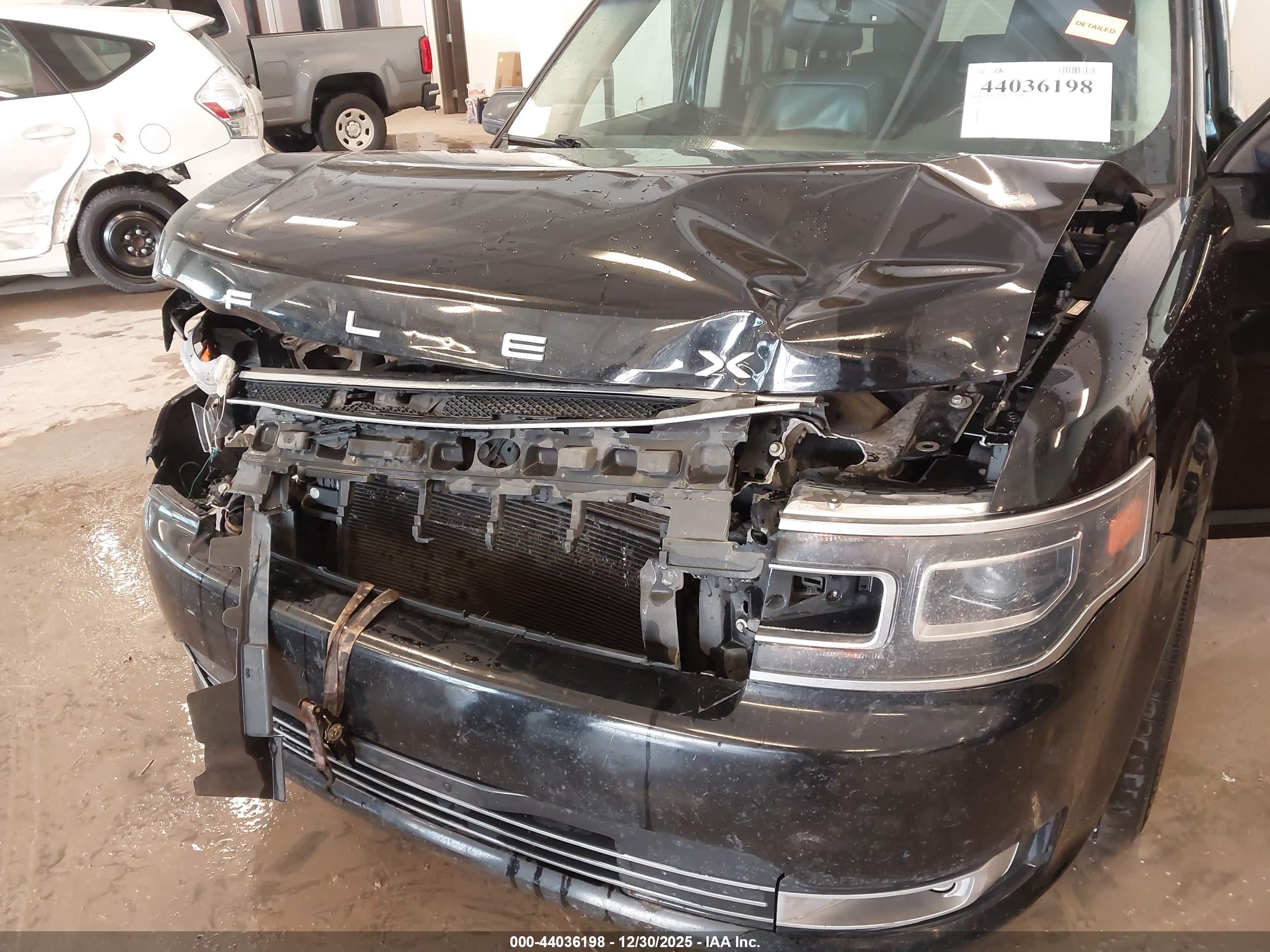 FORD FLEX image 6
