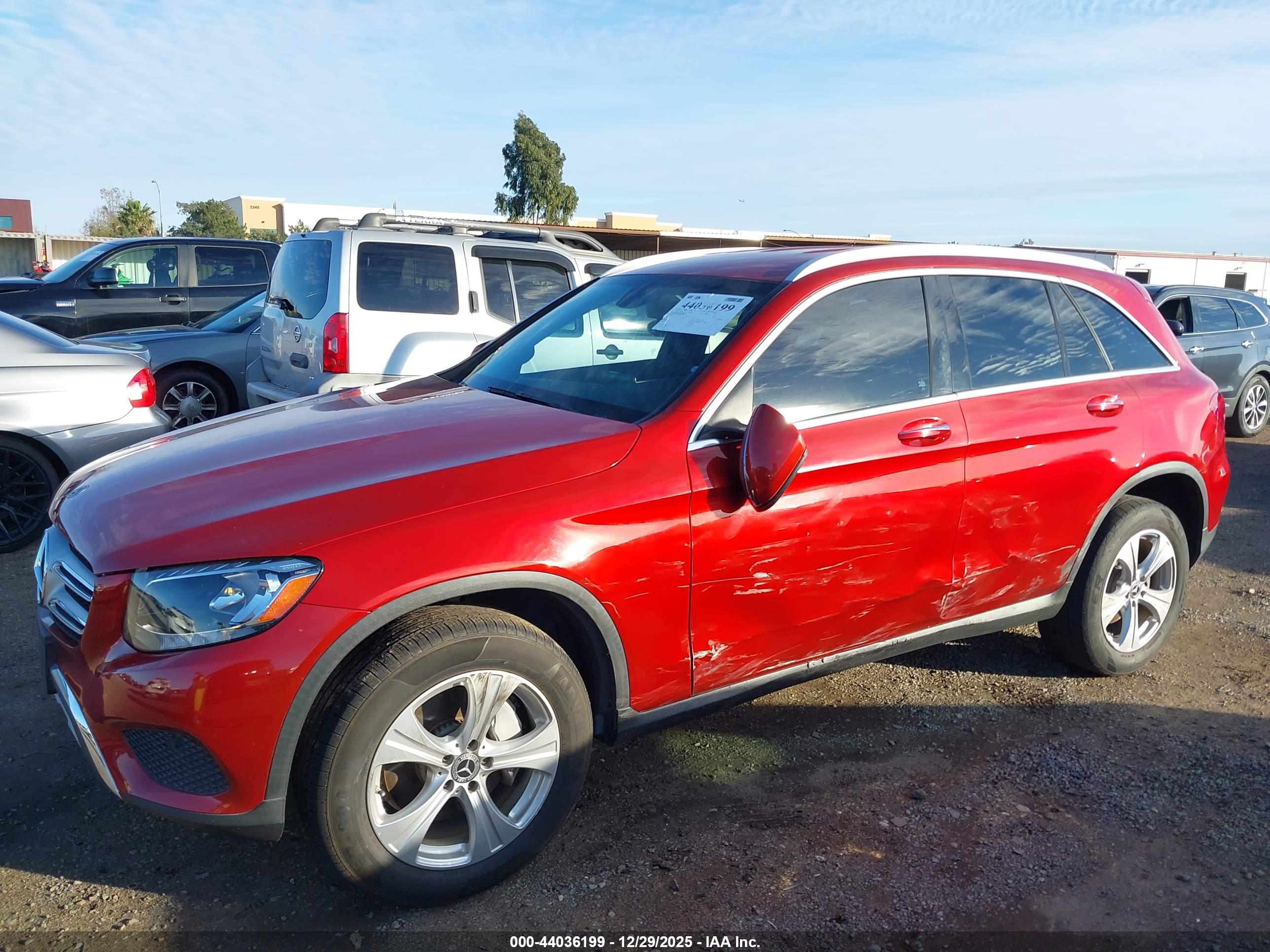 MERCEDES-BENZ GLC image 6