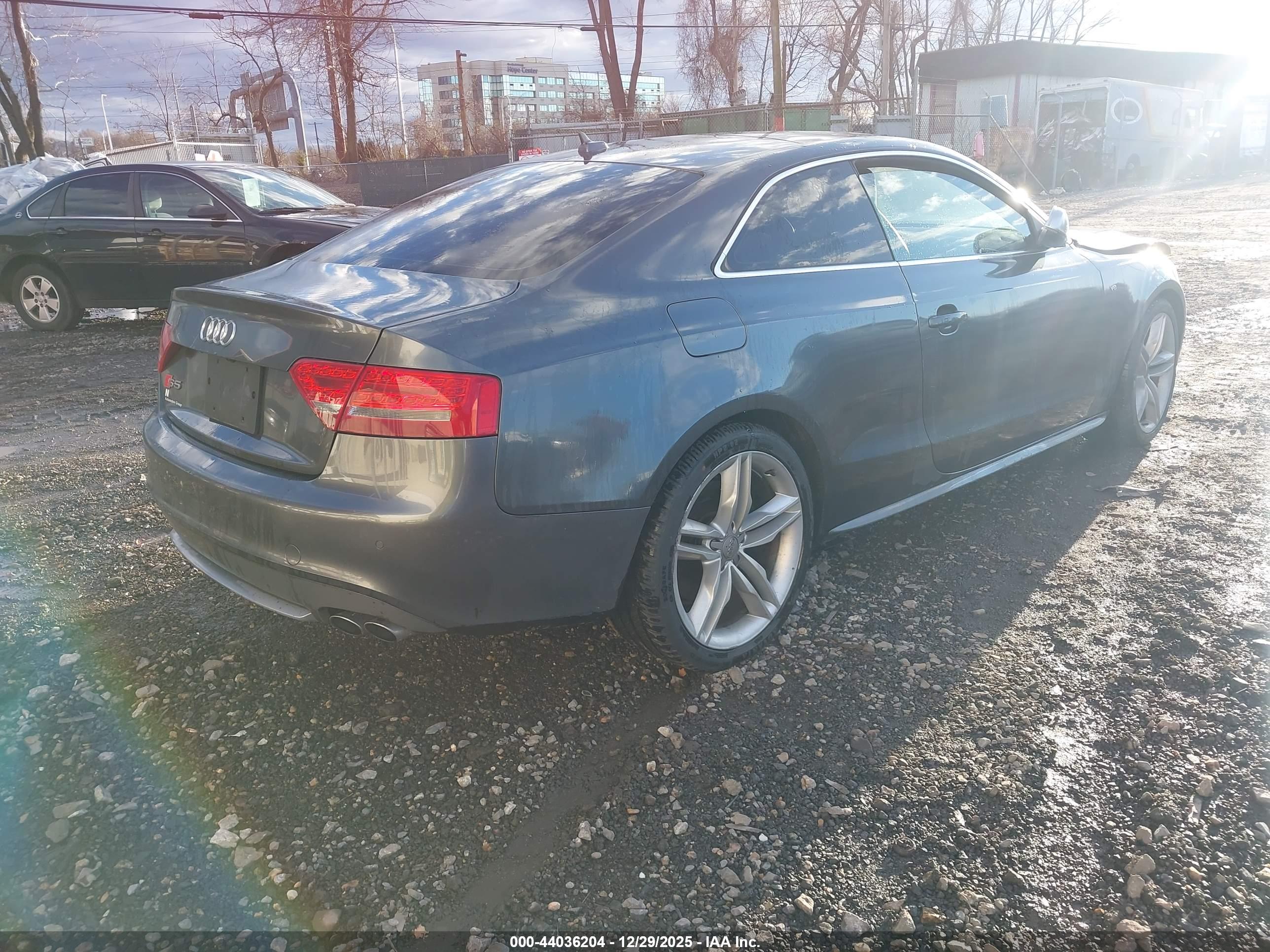 AUDI S5 image 4