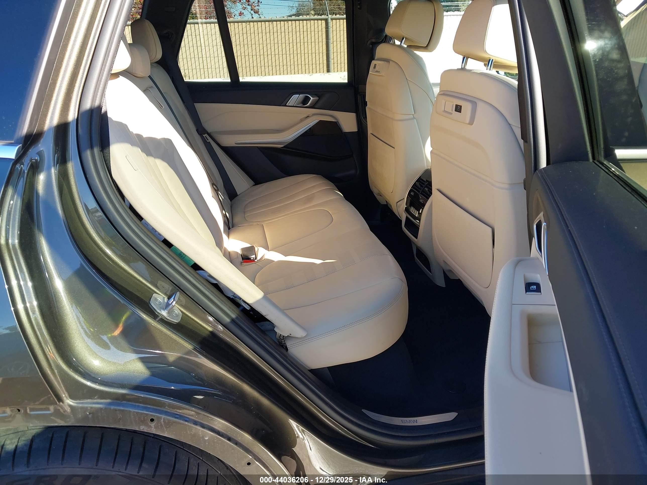 BMW X5 image 8