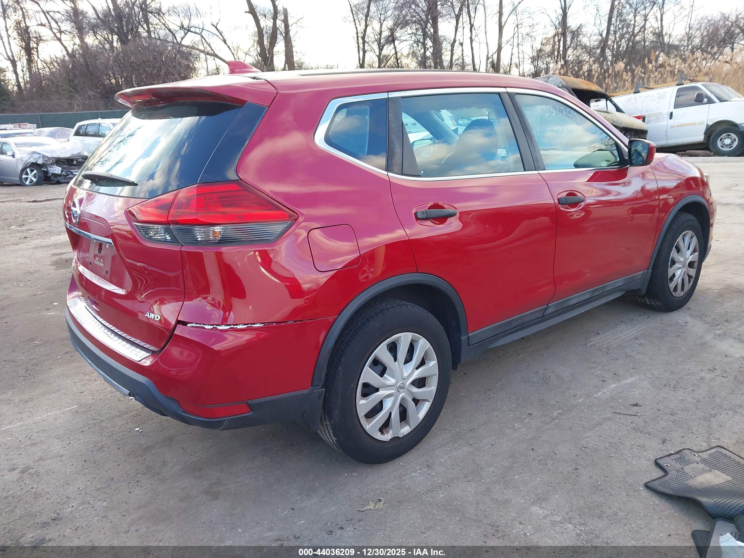 NISSAN ROGUE image 4