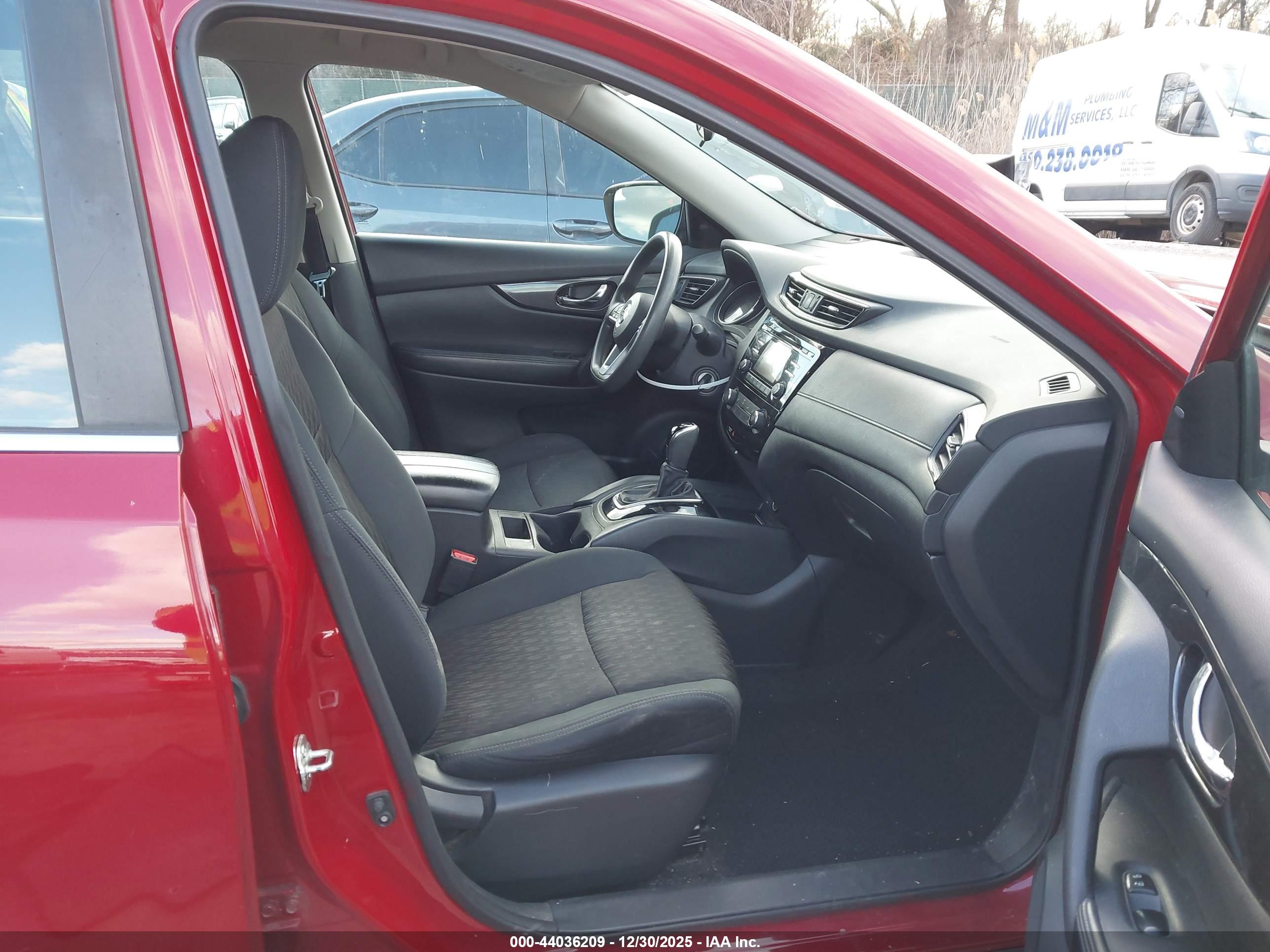NISSAN ROGUE image 5