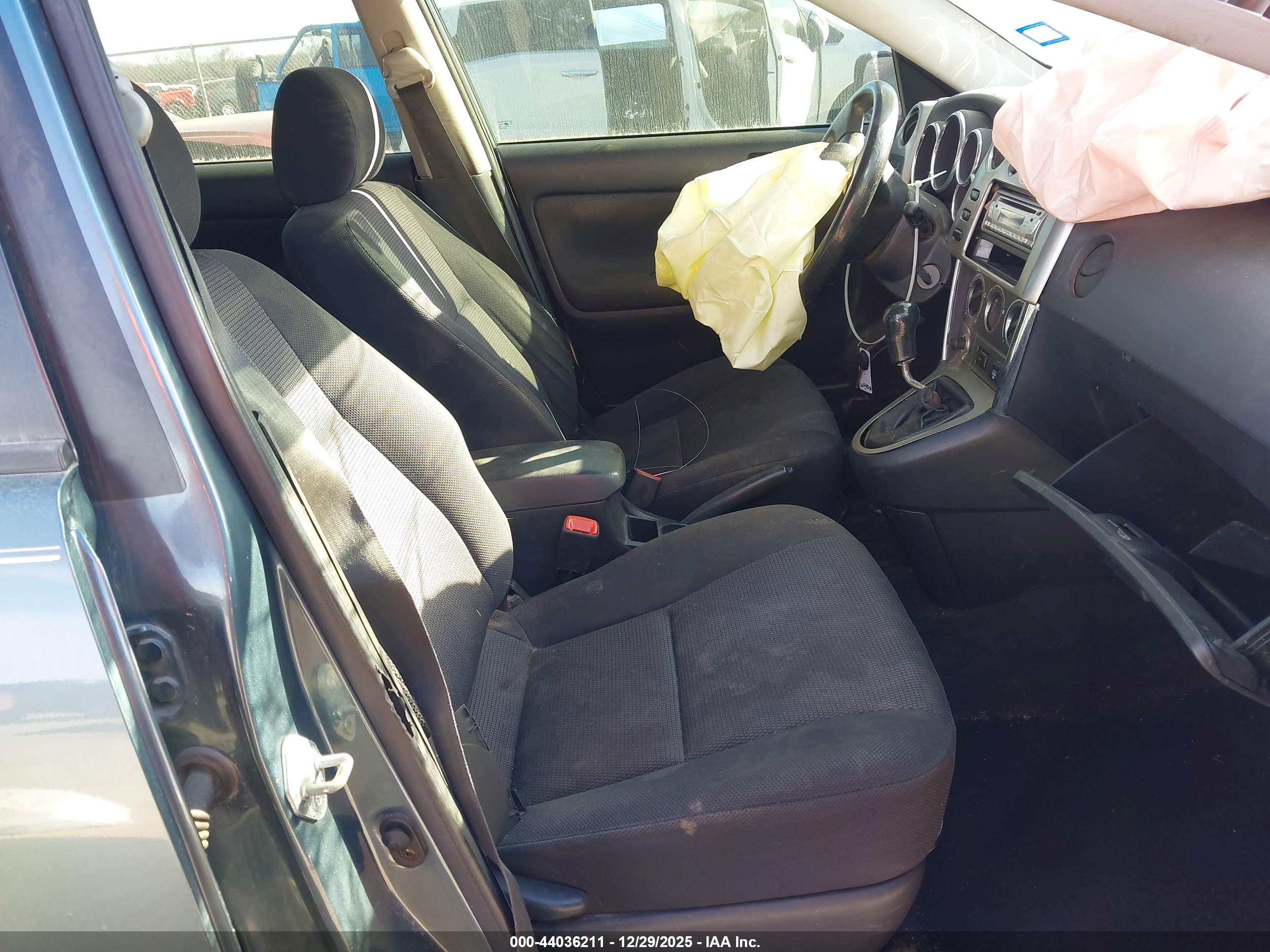 PONTIAC VIBE image 5