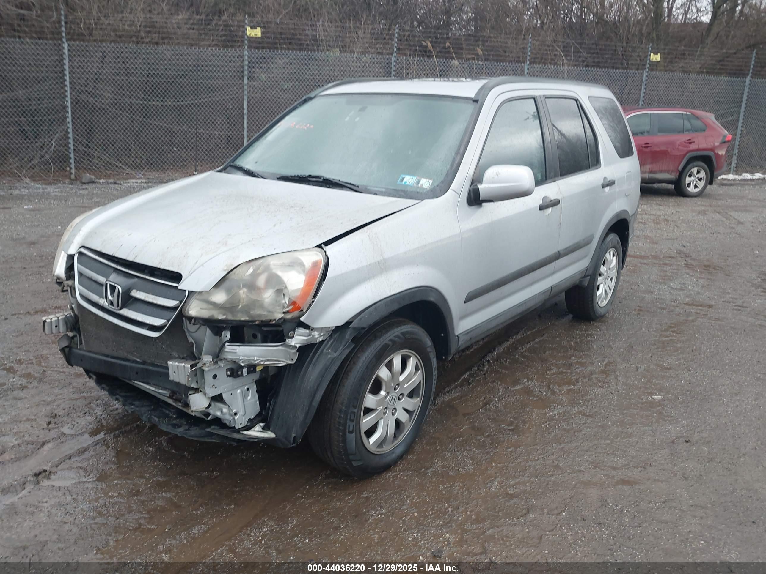 HONDA CR-V image 2
