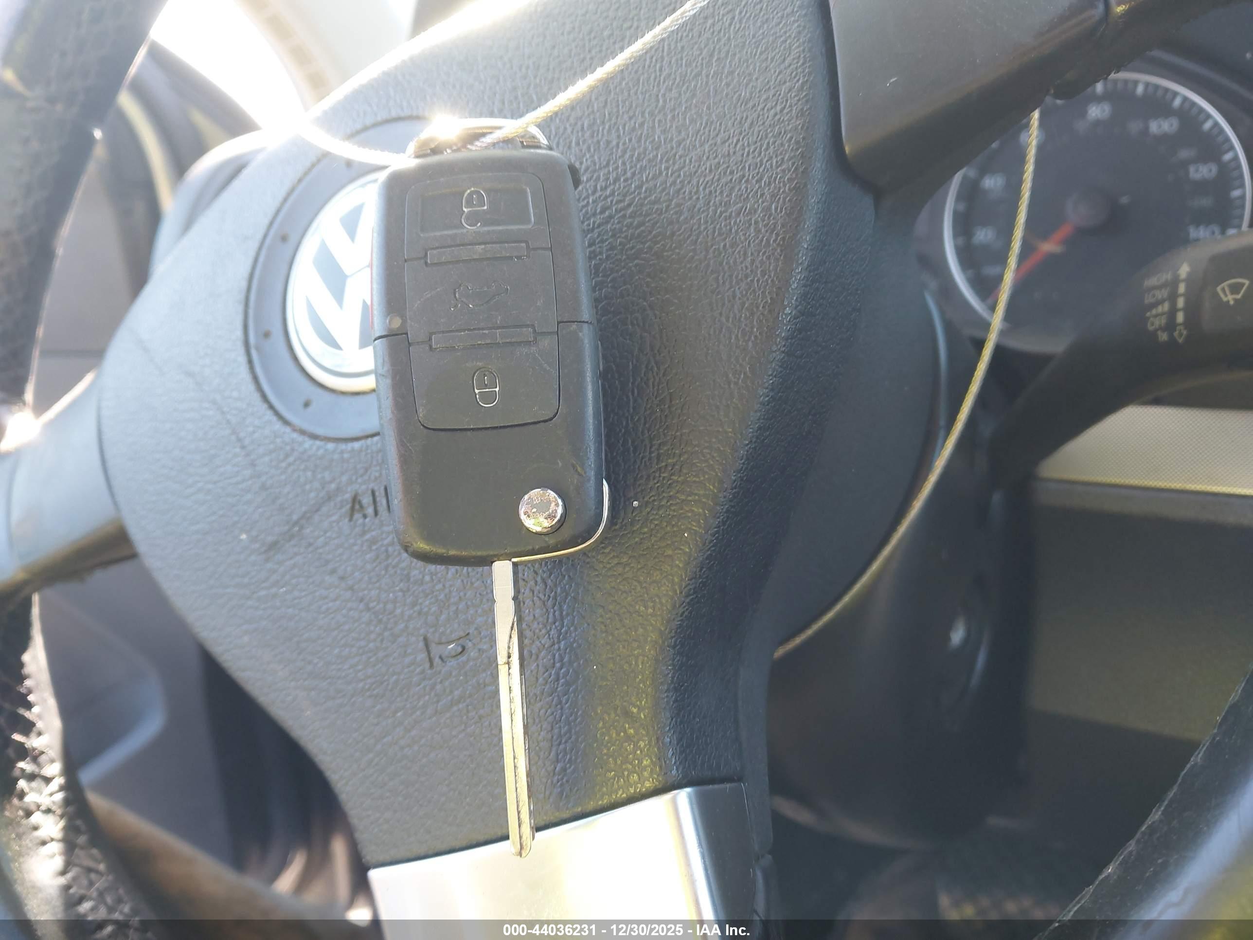 VOLKSWAGEN JETTA image 11