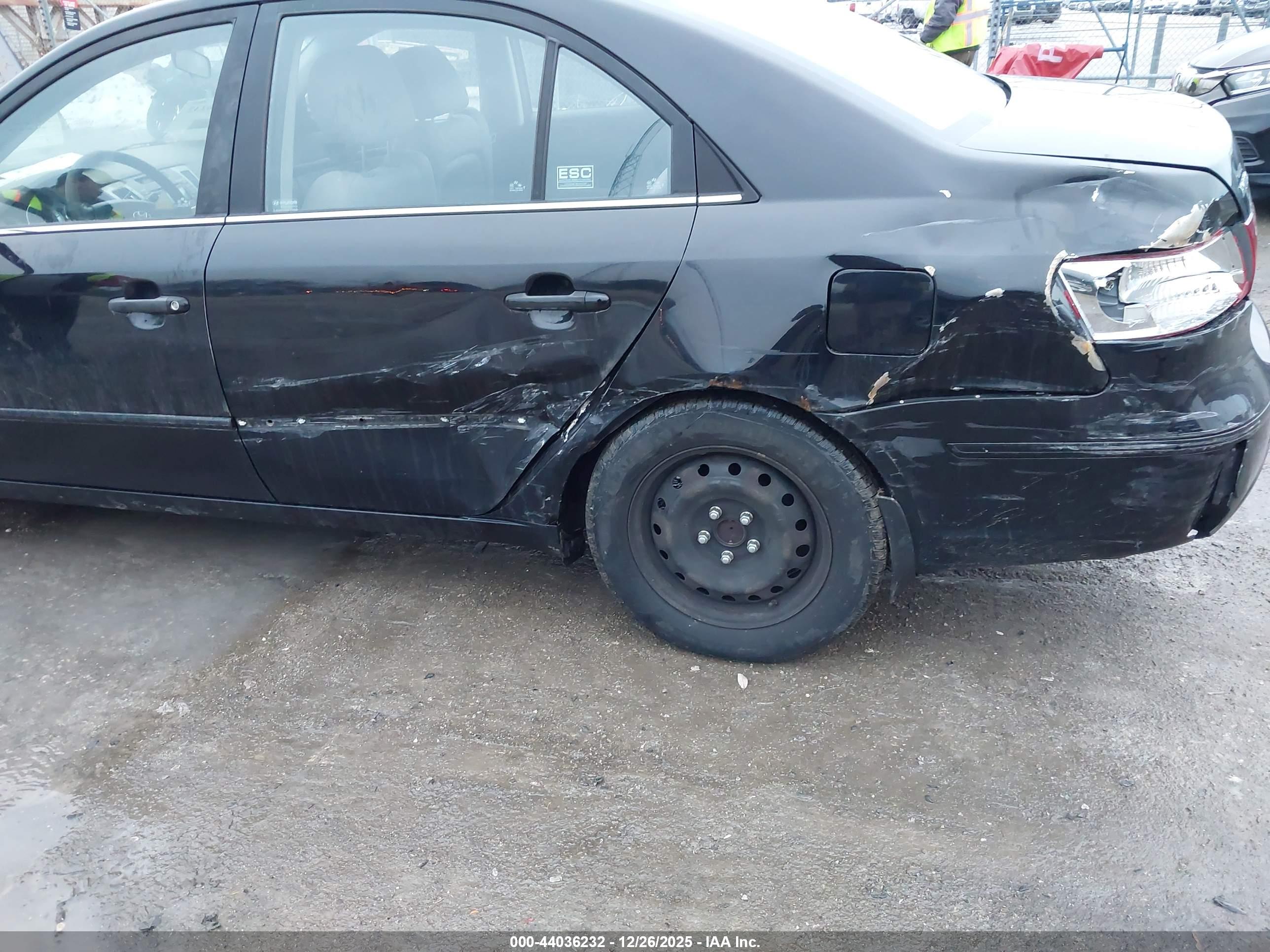 HYUNDAI SONATA image 6