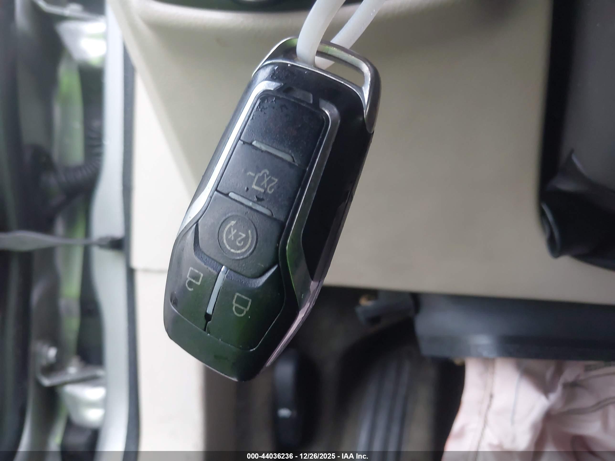 LINCOLN MKZ image 11