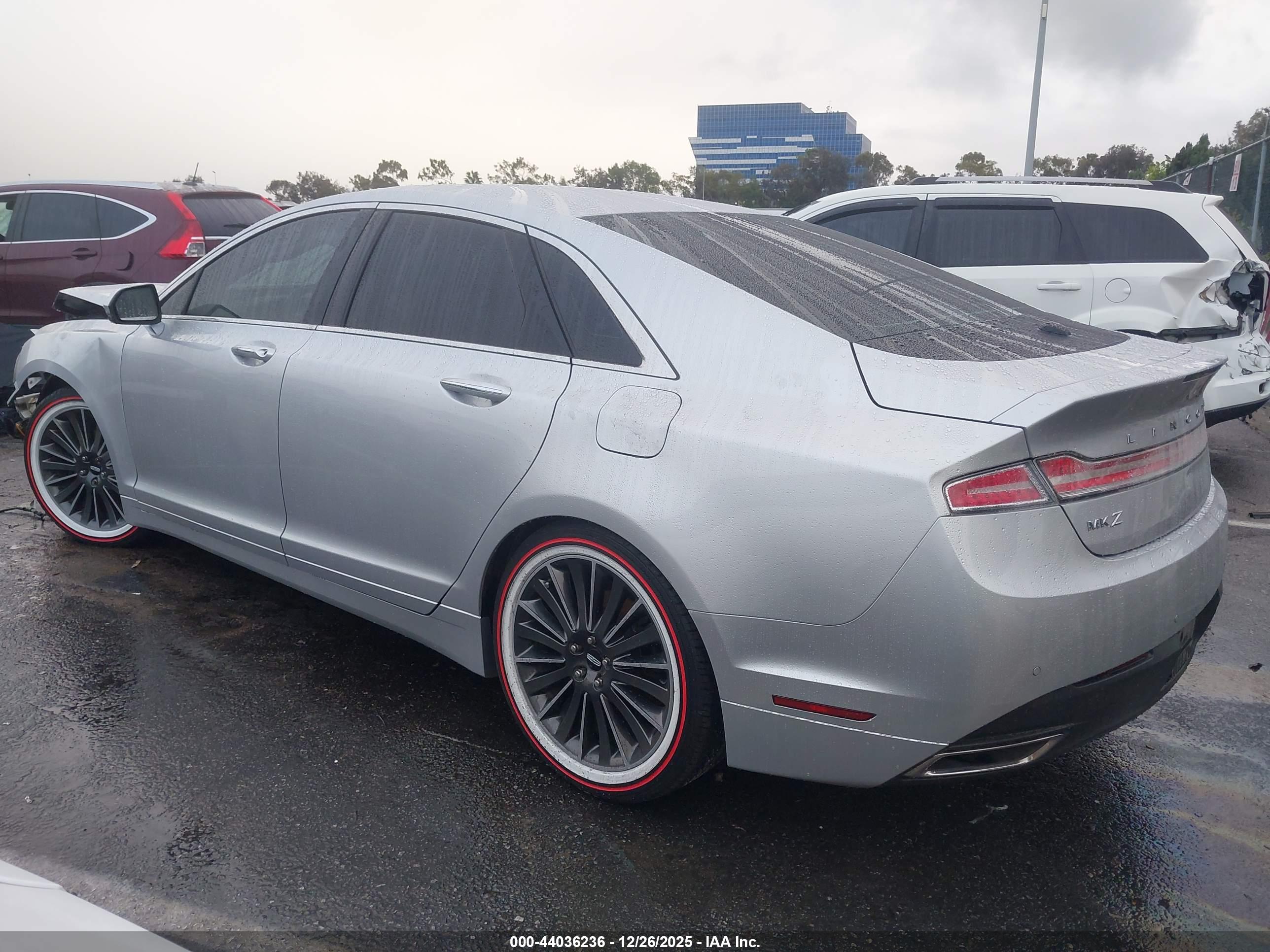 LINCOLN MKZ image 3