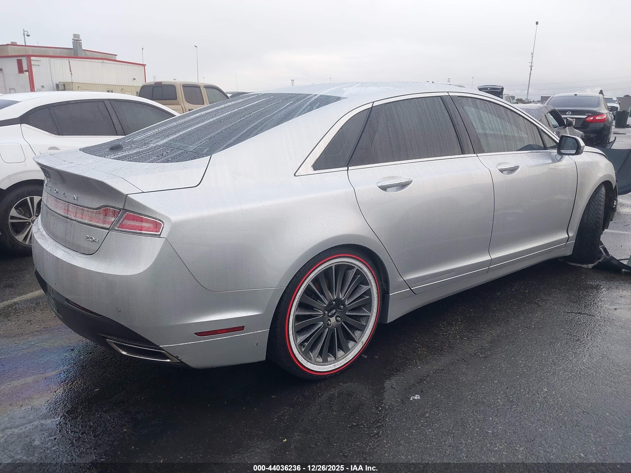 LINCOLN MKZ image 4