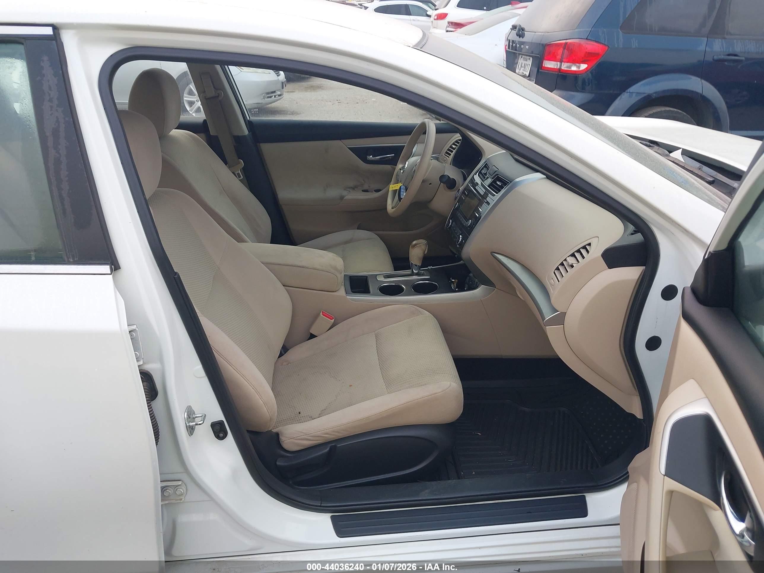 NISSAN ALTIMA image 5