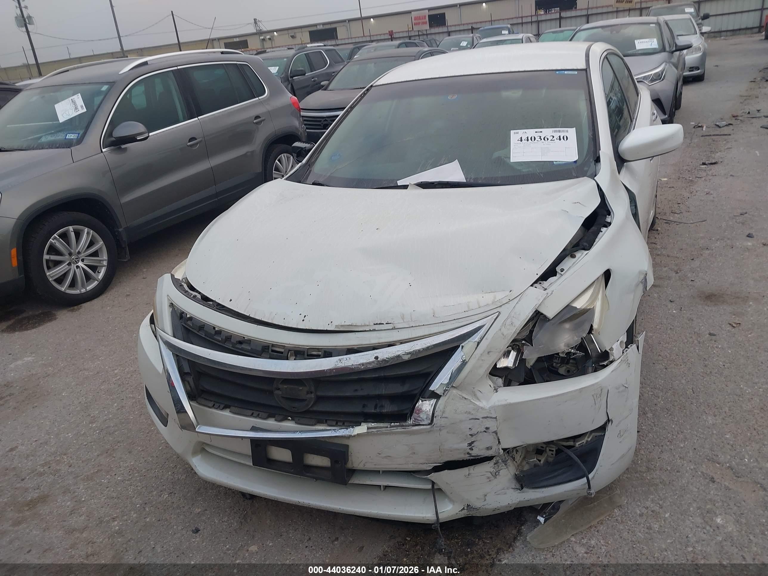 NISSAN ALTIMA image 6