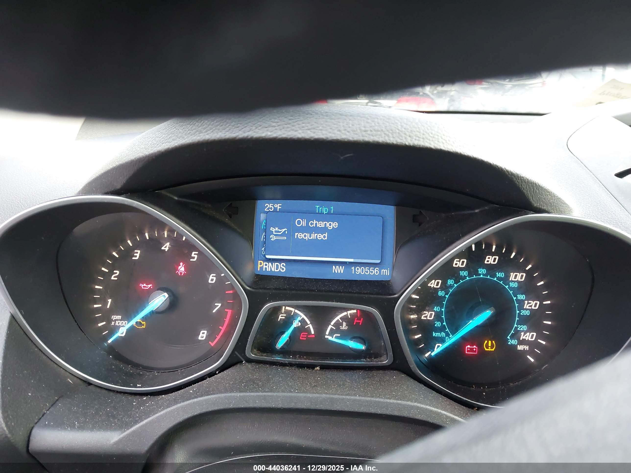 FORD ESCAPE image 7