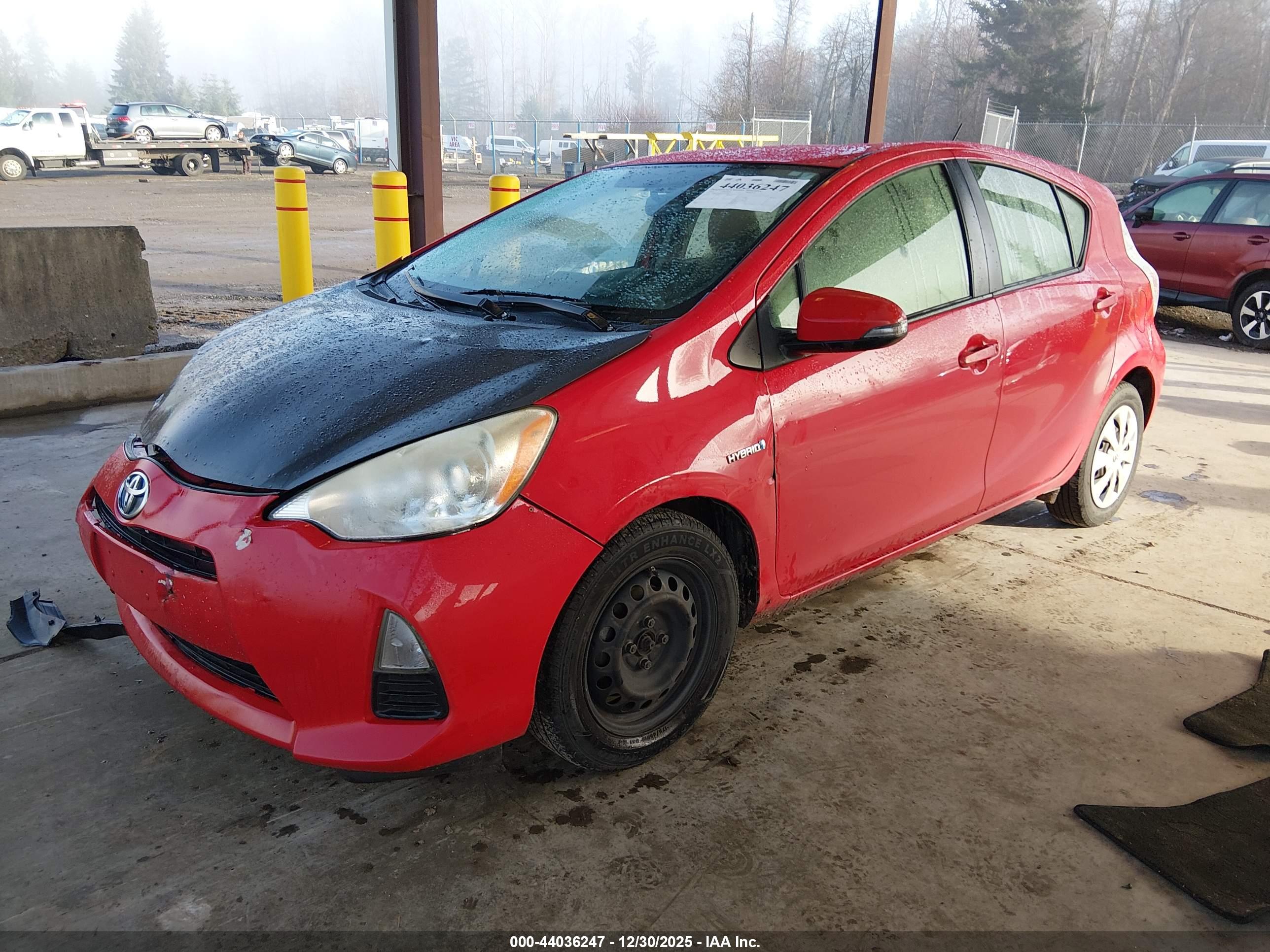 TOYOTA PRIUS image 2