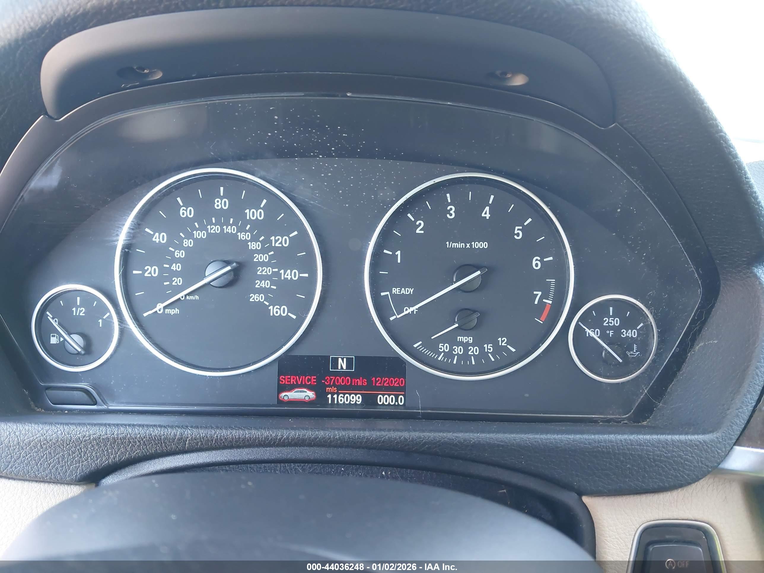 BMW 320I image 7