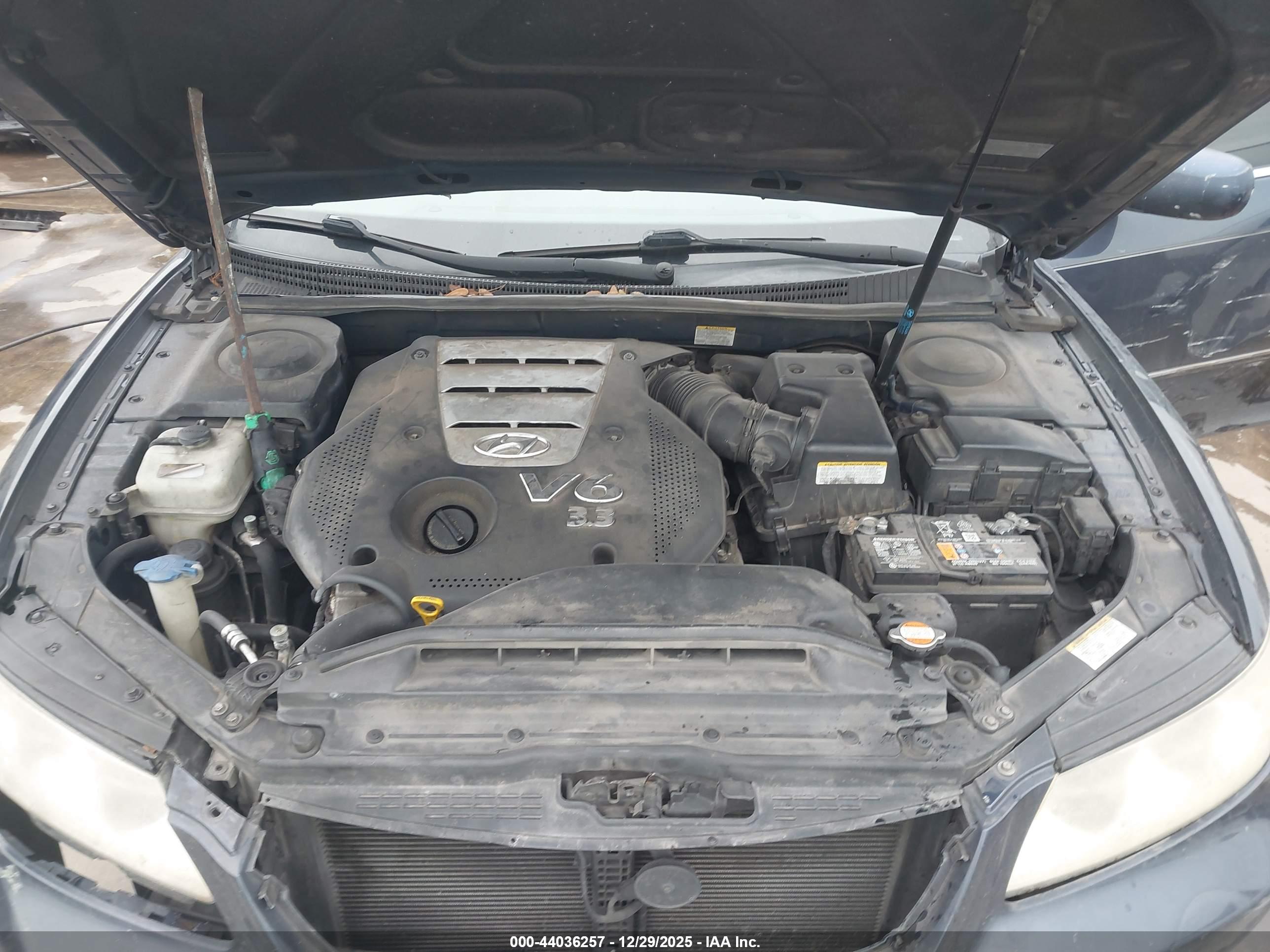 HYUNDAI AZERA image 10