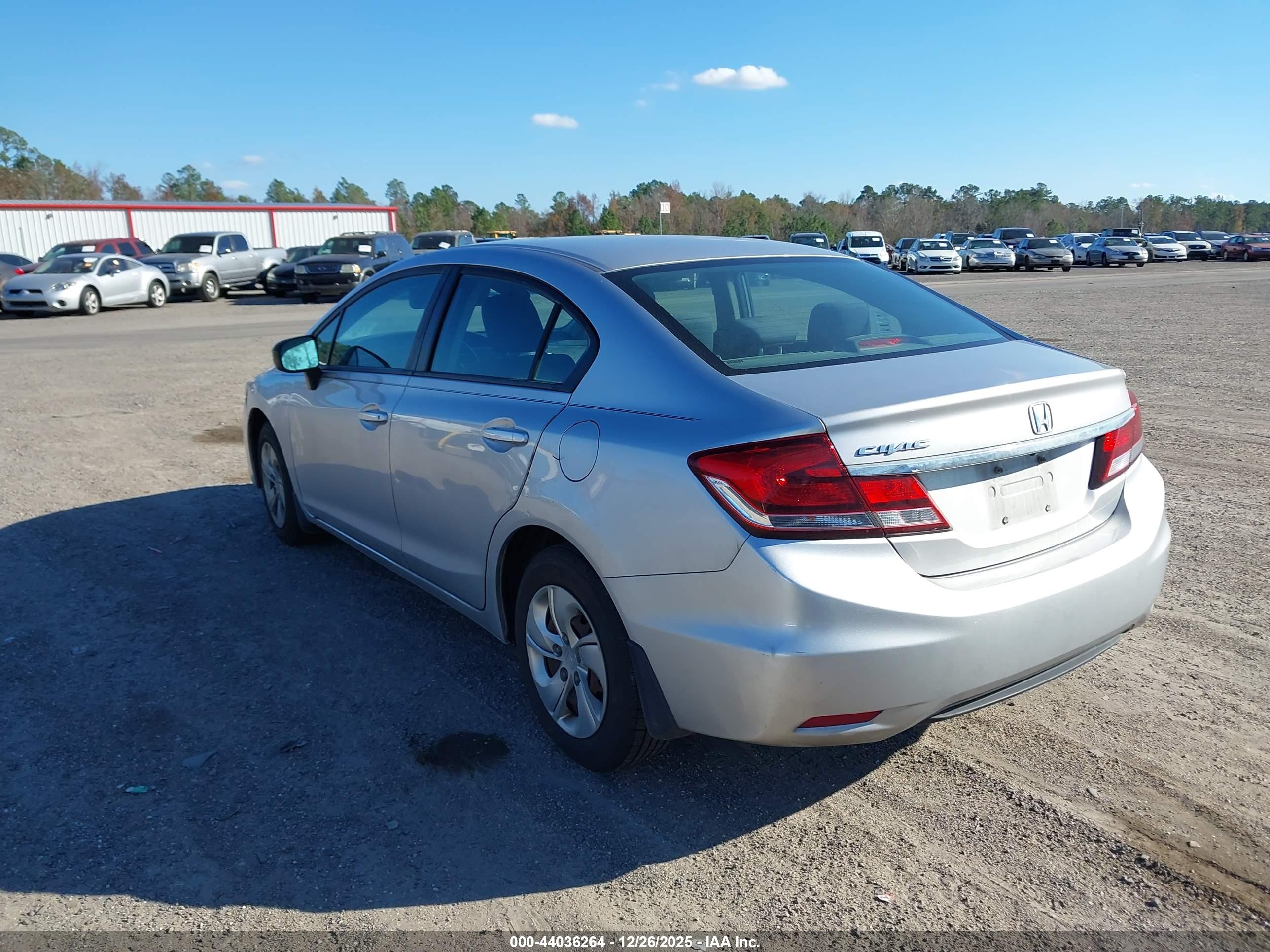 HONDA CIVIC image 3