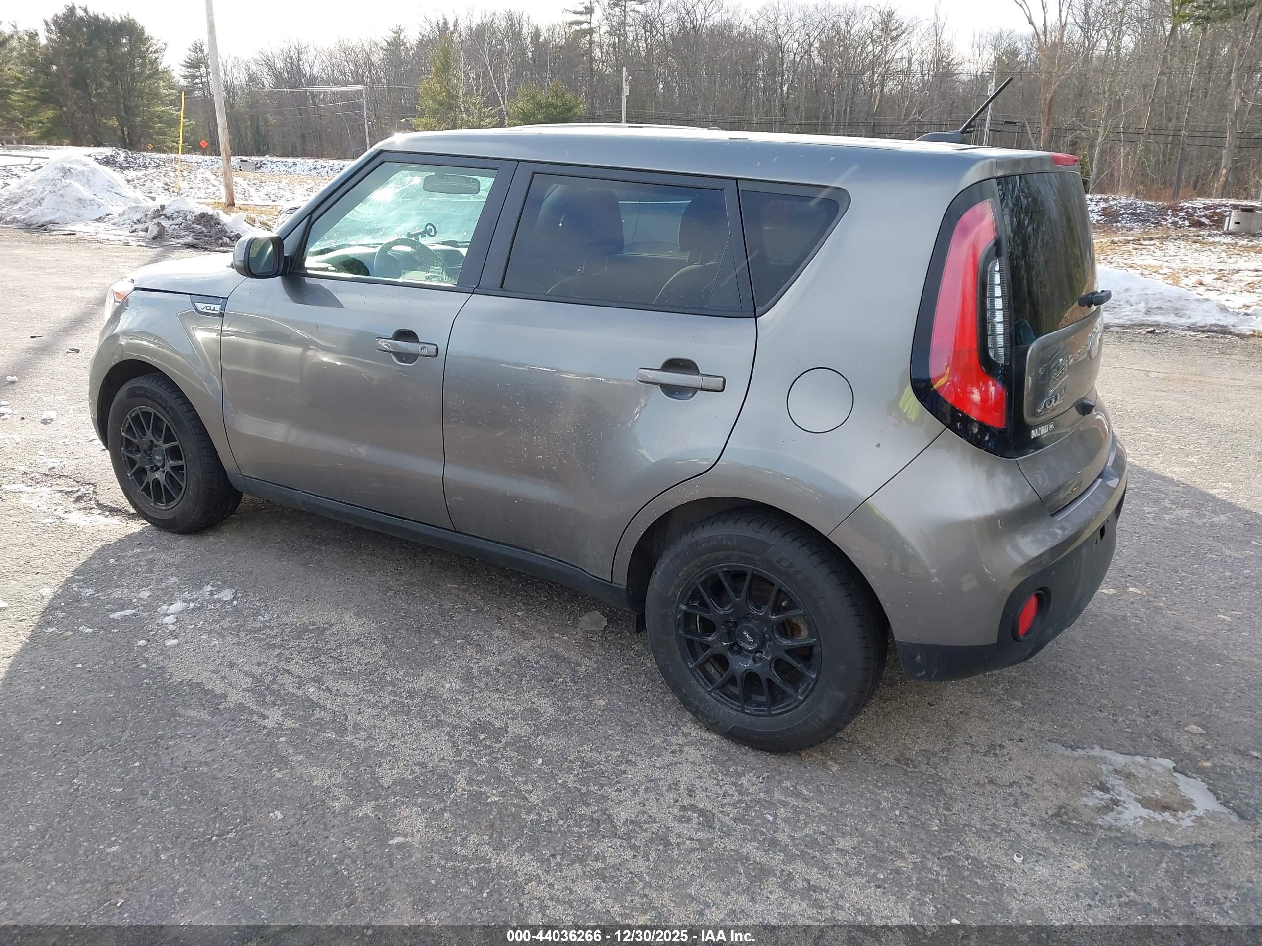 KIA SOUL image 3
