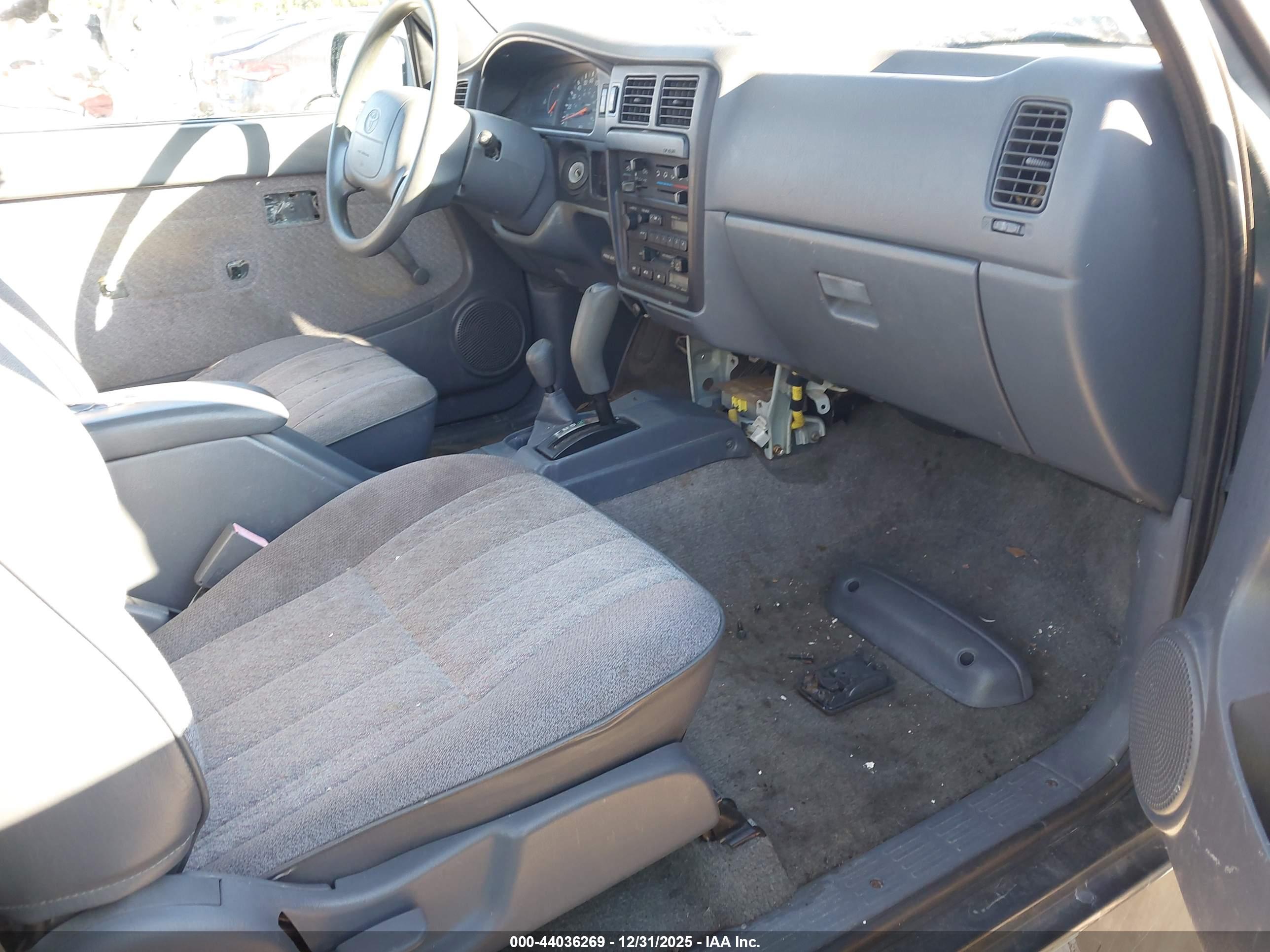 TOYOTA TACOMA image 5
