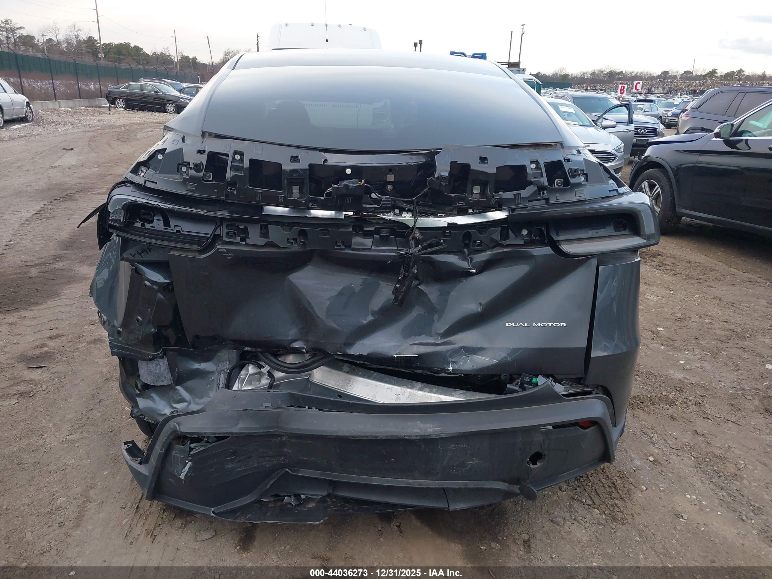 TESLA MODEL image 6