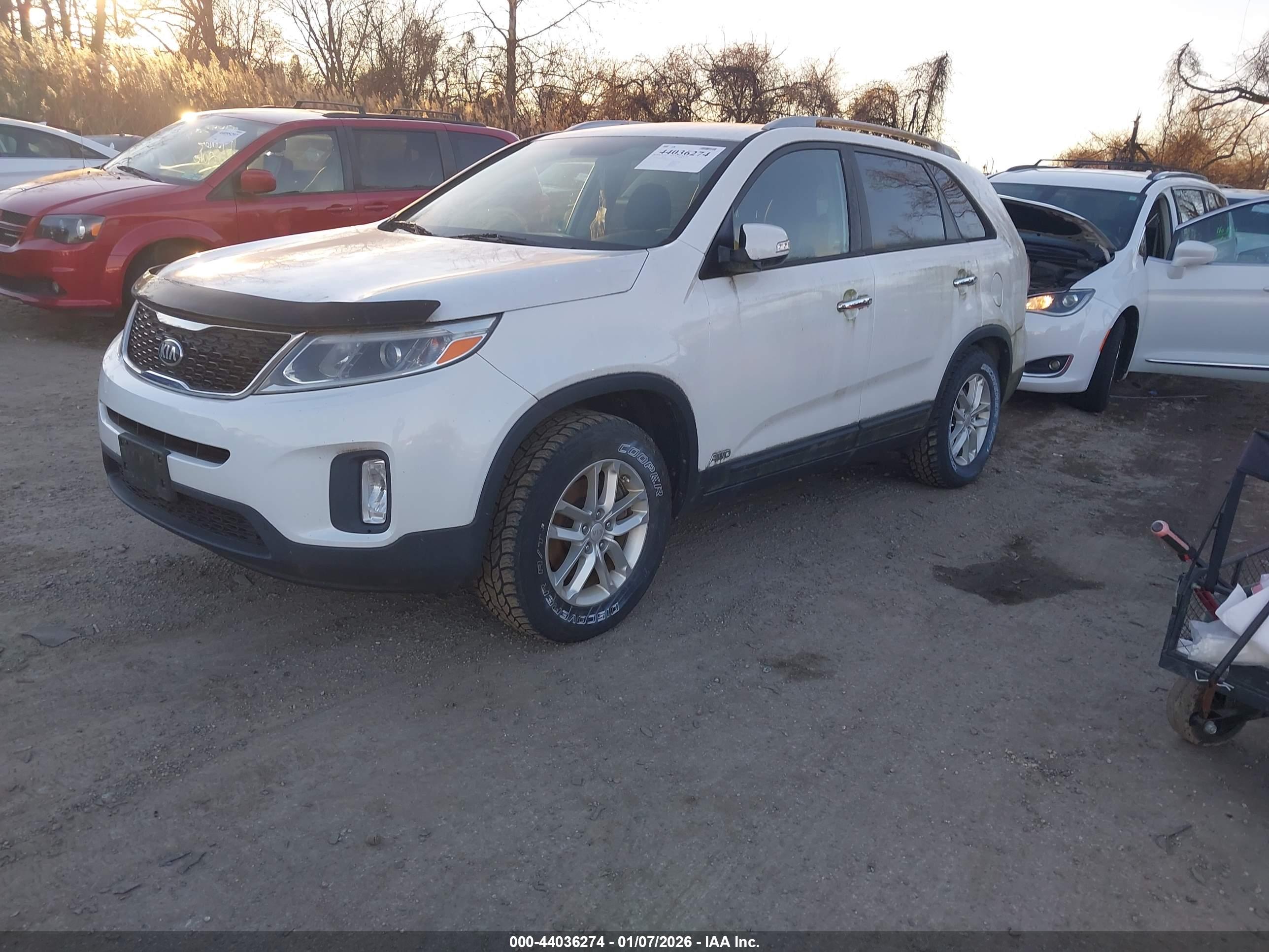 KIA SORENTO image 2