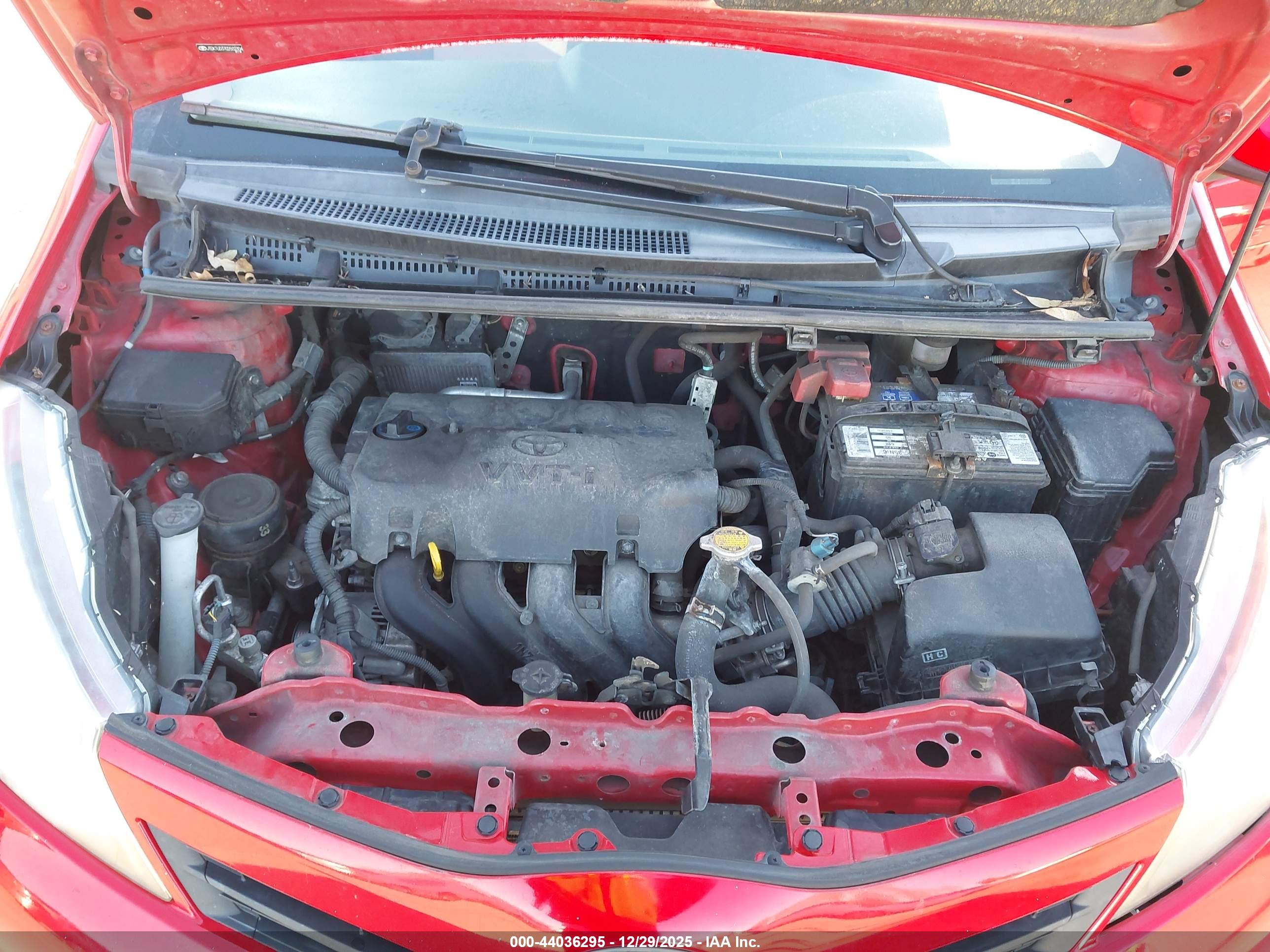 TOYOTA YARIS image 10