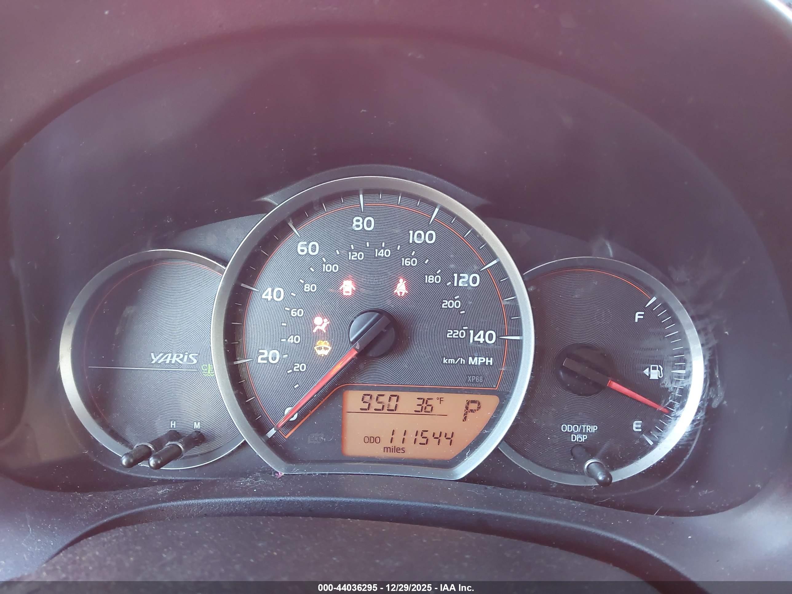TOYOTA YARIS image 7
