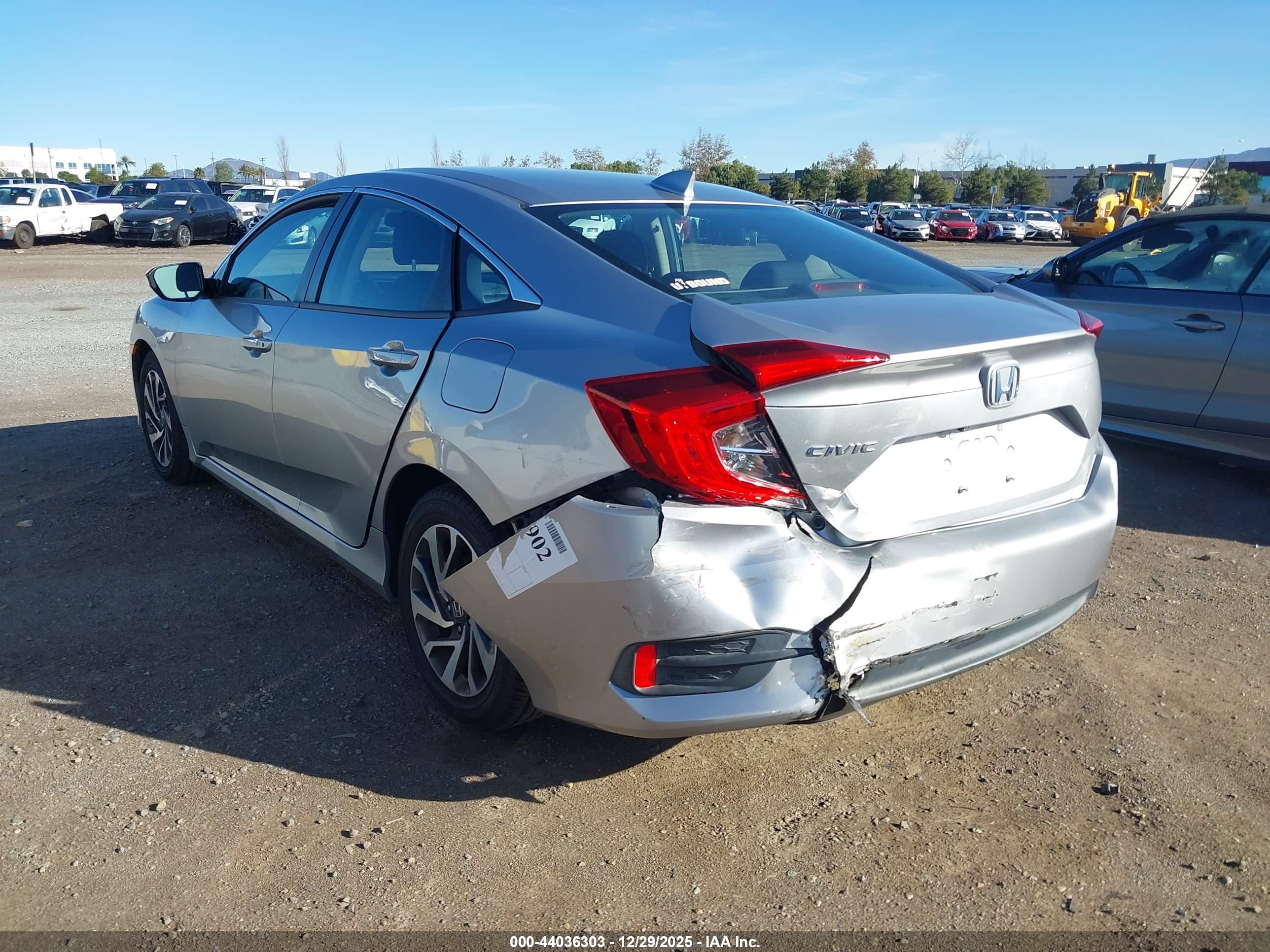 HONDA CIVIC image 3