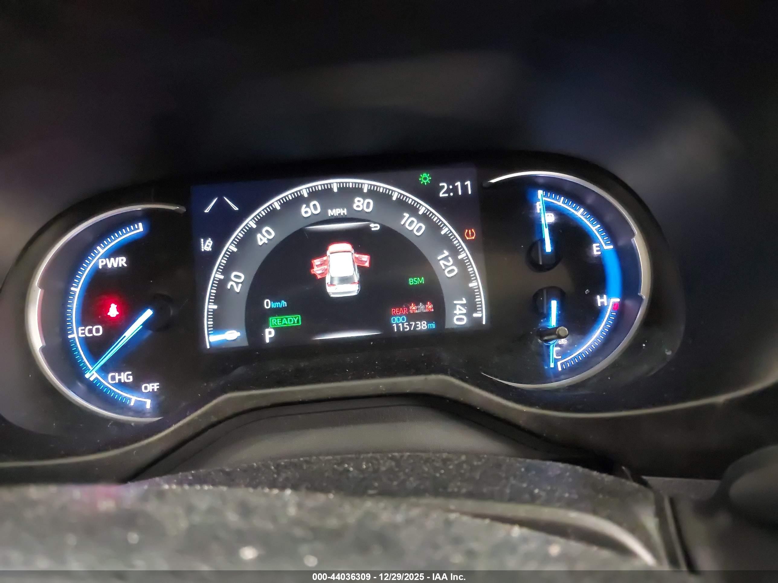 TOYOTA RAV4 image 7