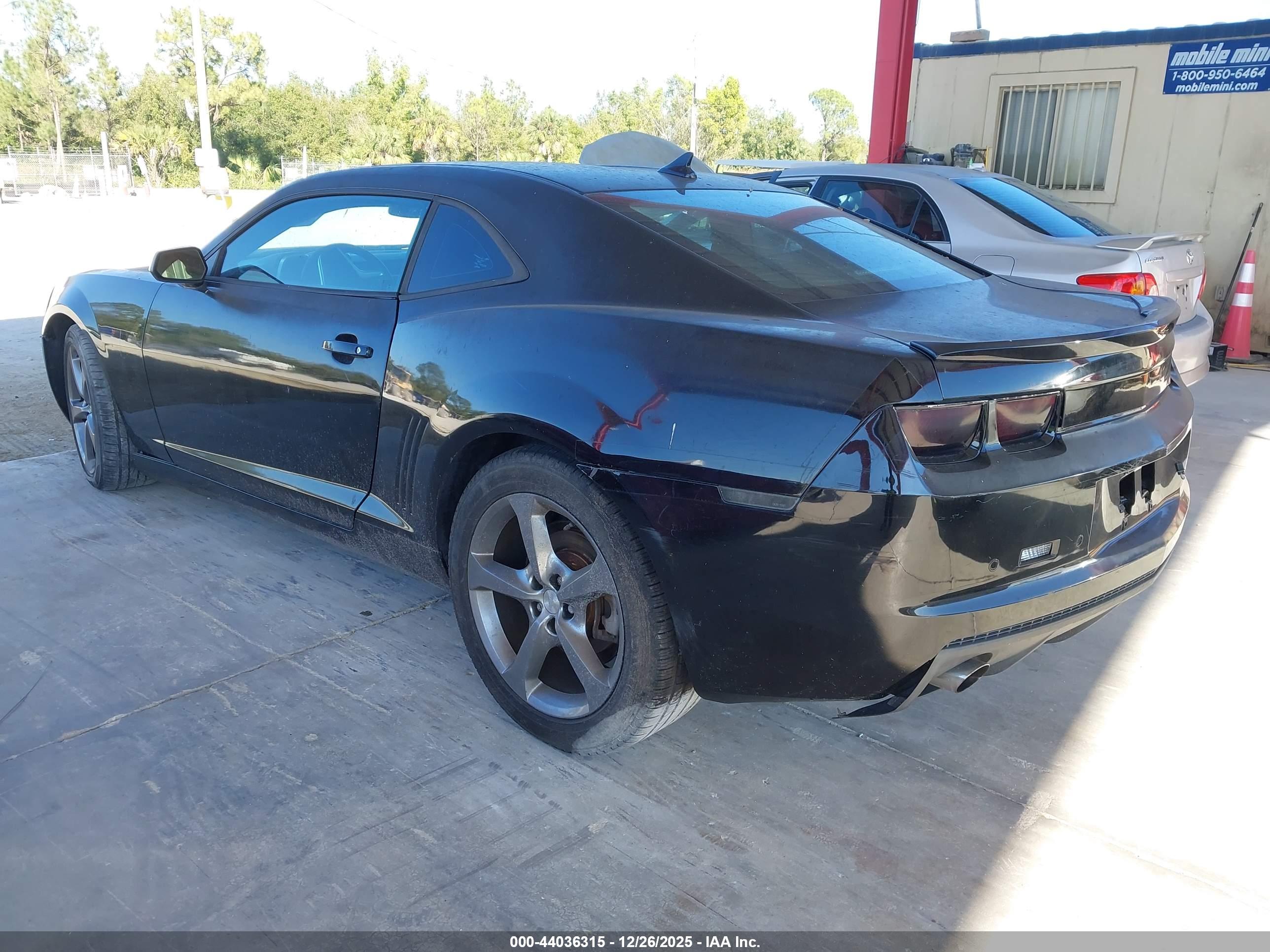 CHEVROLET CAMARO image 3