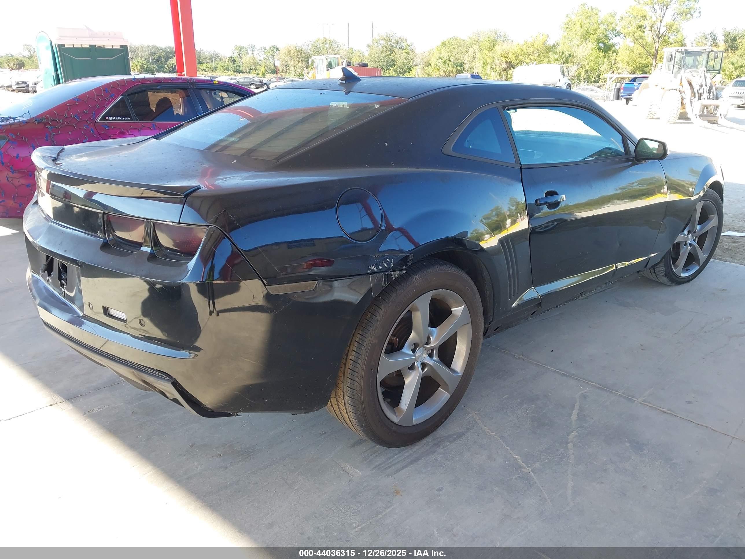 CHEVROLET CAMARO image 4