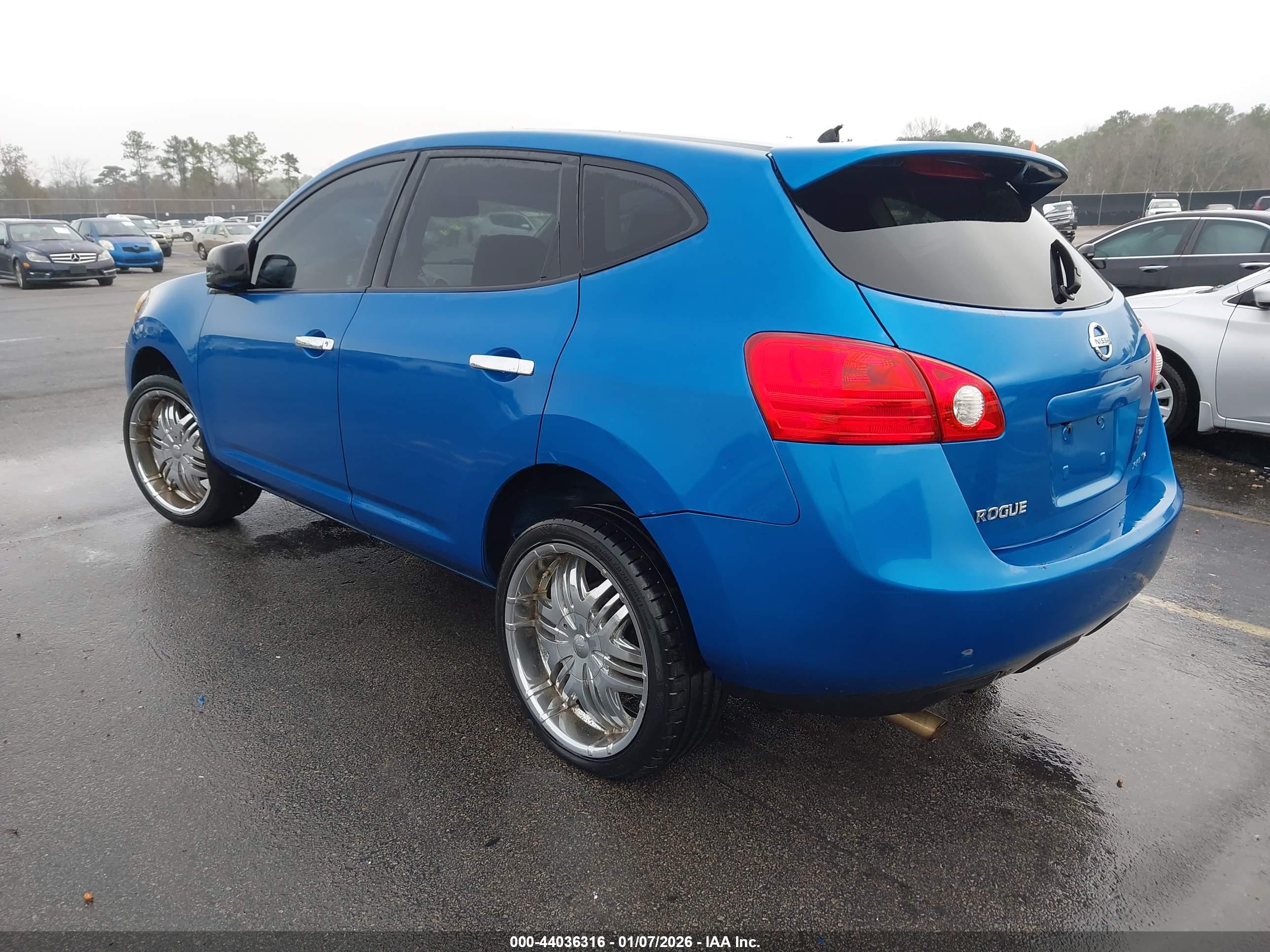 NISSAN ROGUE image 3