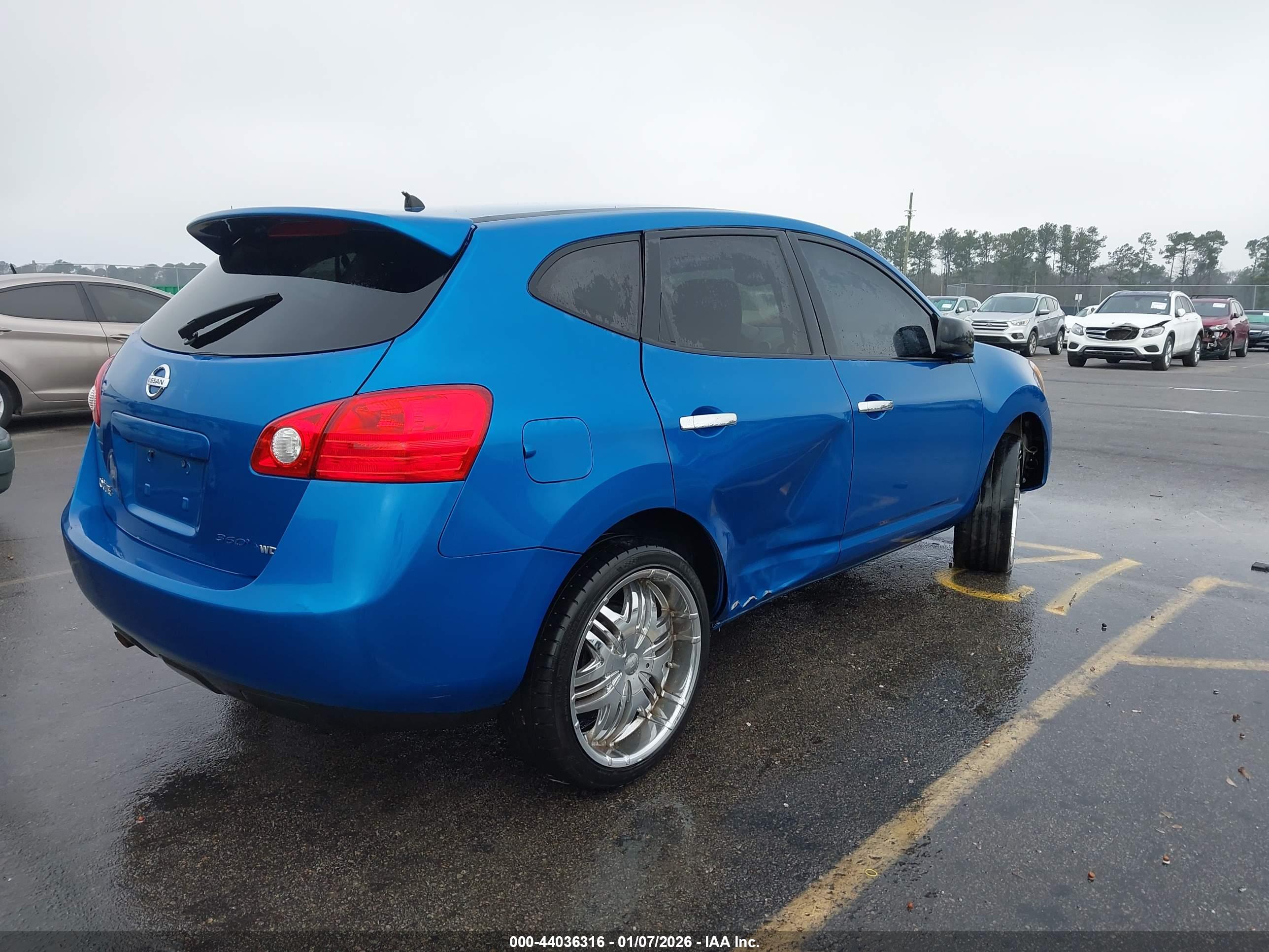 NISSAN ROGUE image 4