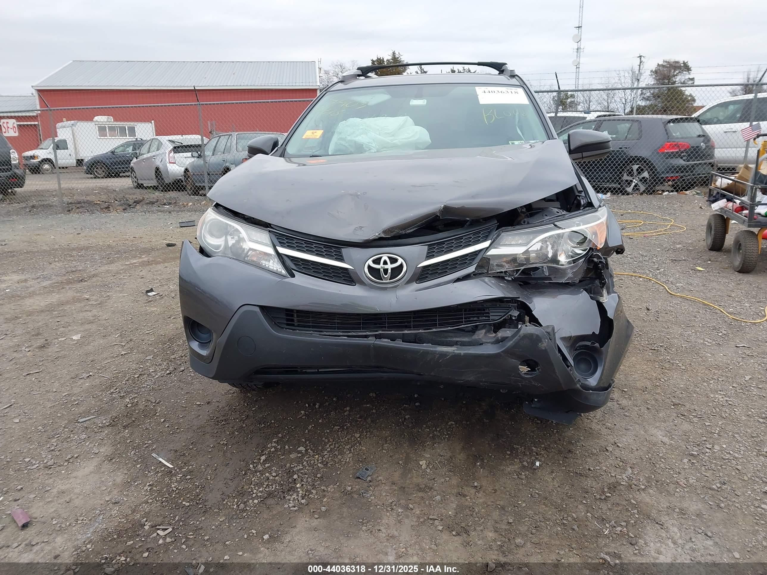 TOYOTA RAV4 image 6