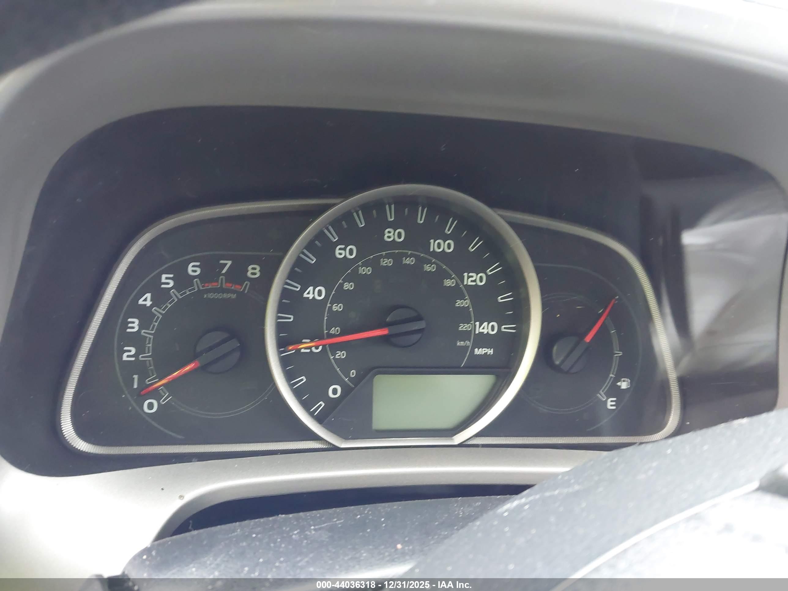 TOYOTA RAV4 image 7