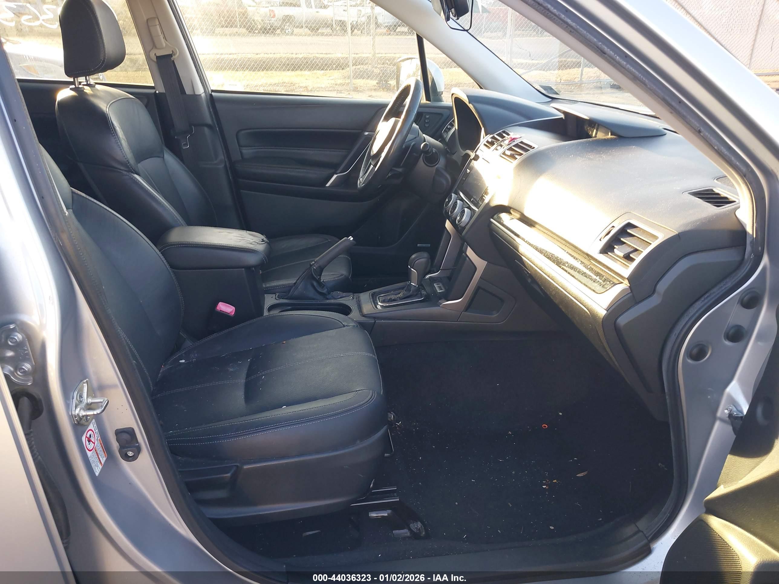 SUBARU FORESTER image 5