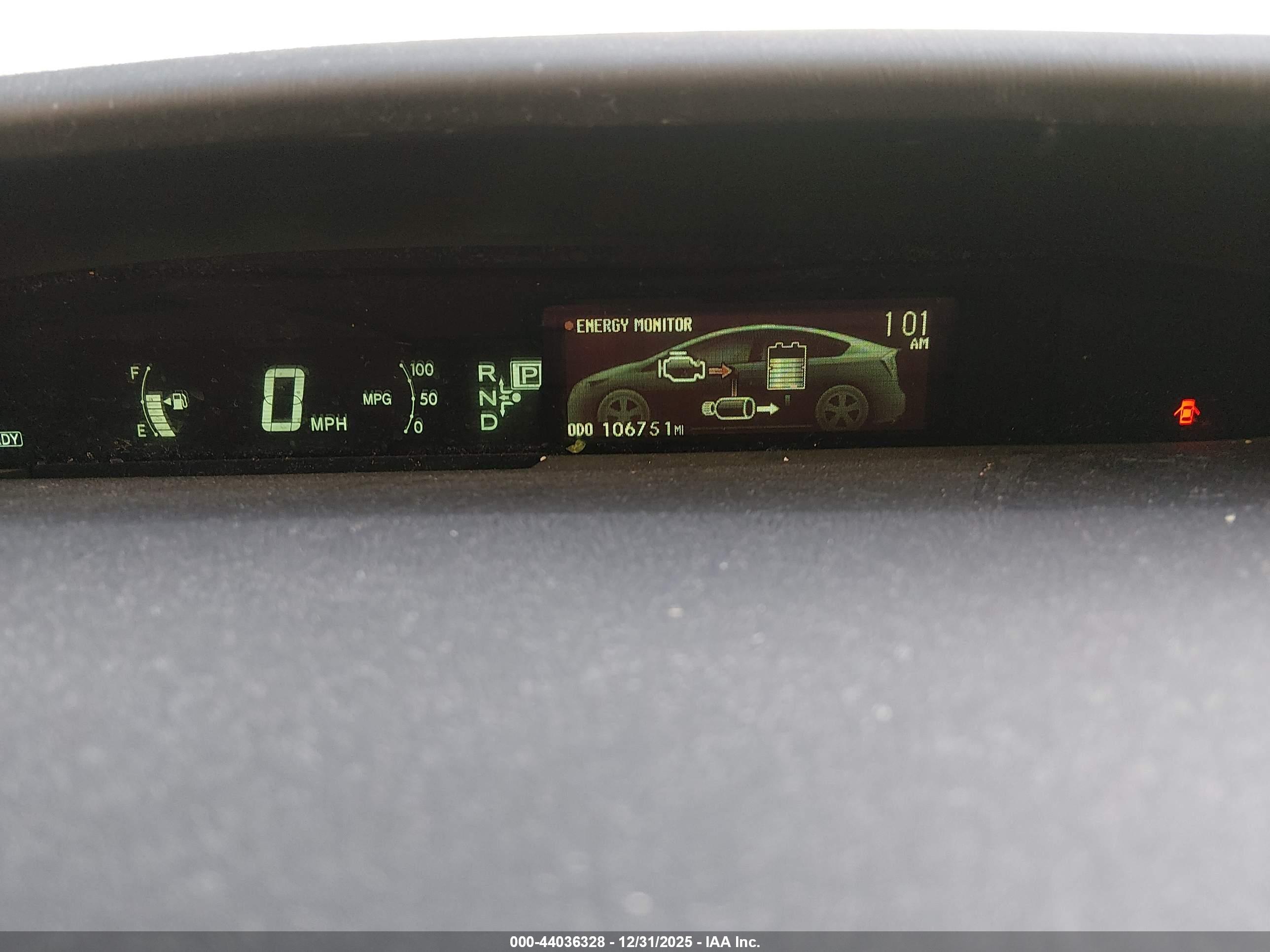 TOYOTA PRIUS image 7