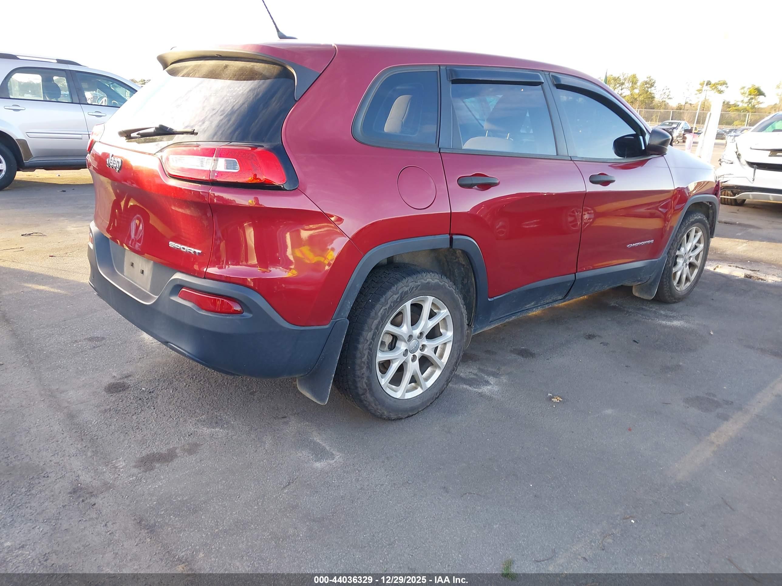 JEEP CHEROKEE image 4
