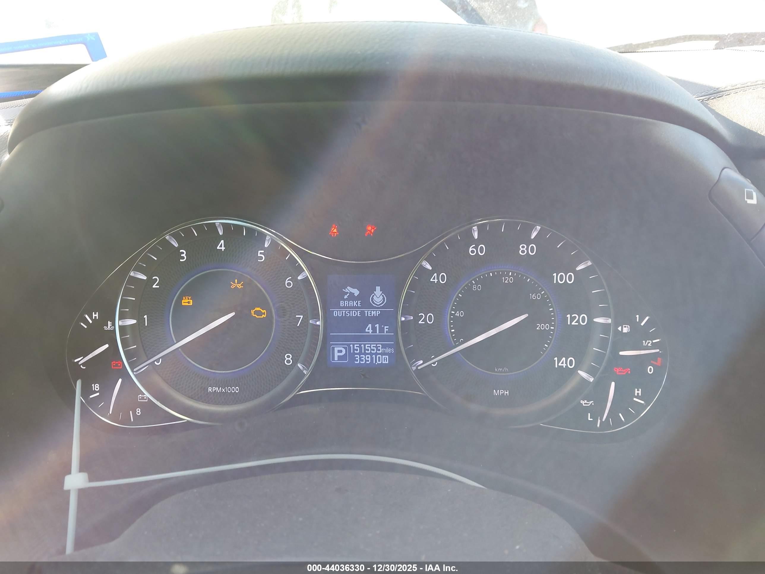 INFINITI QX80 image 7