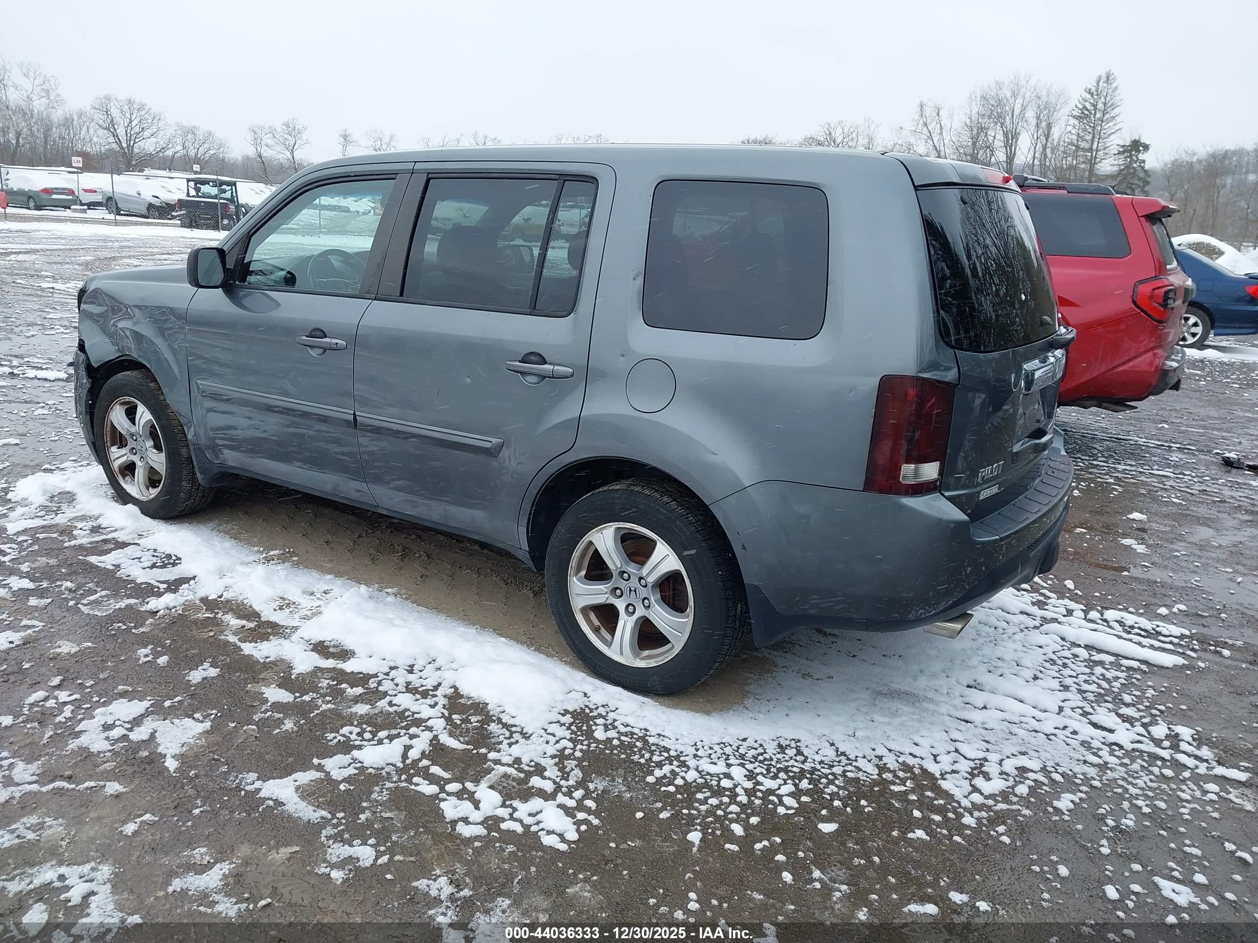 HONDA PILOT image 3
