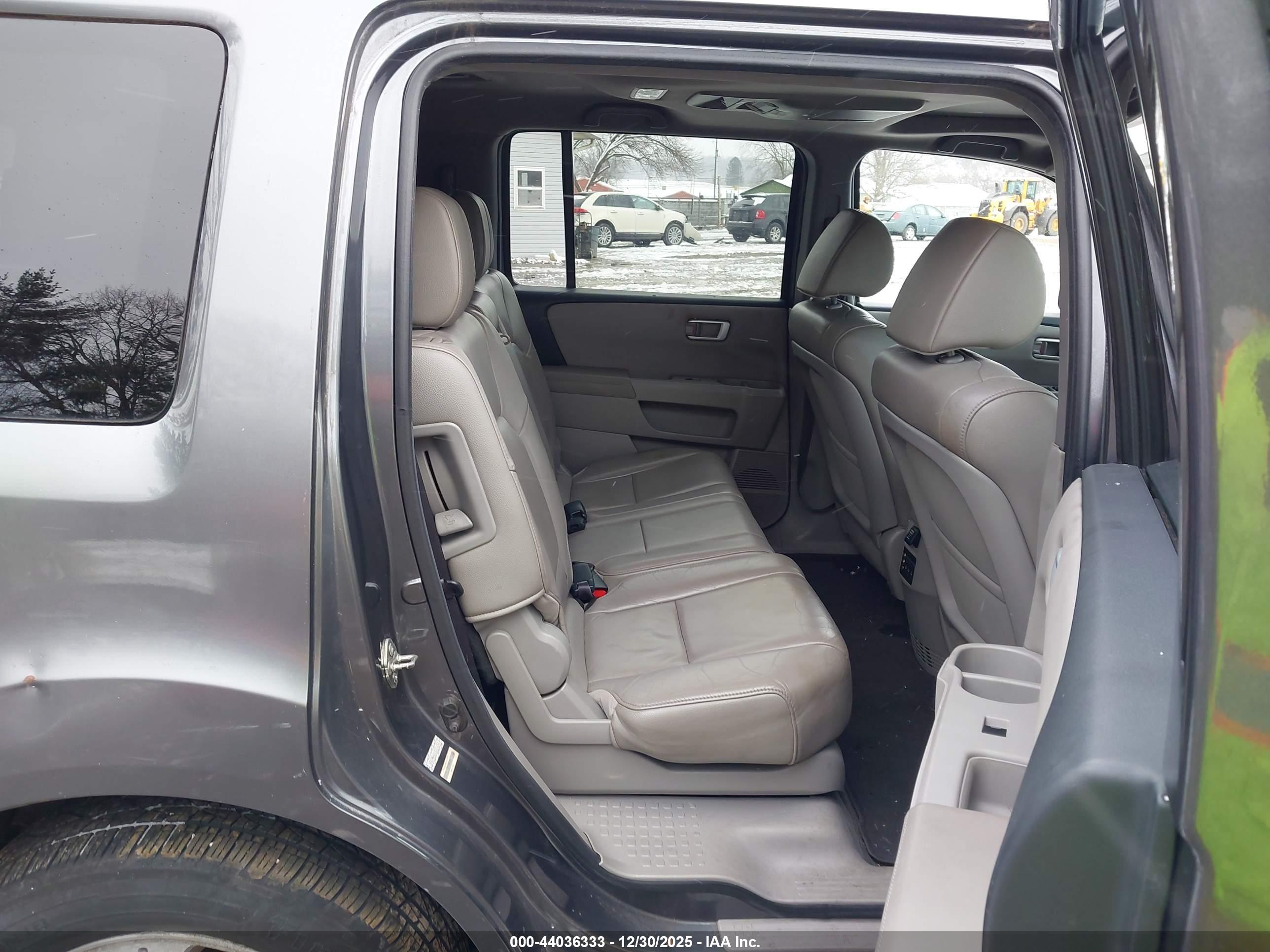 HONDA PILOT image 8