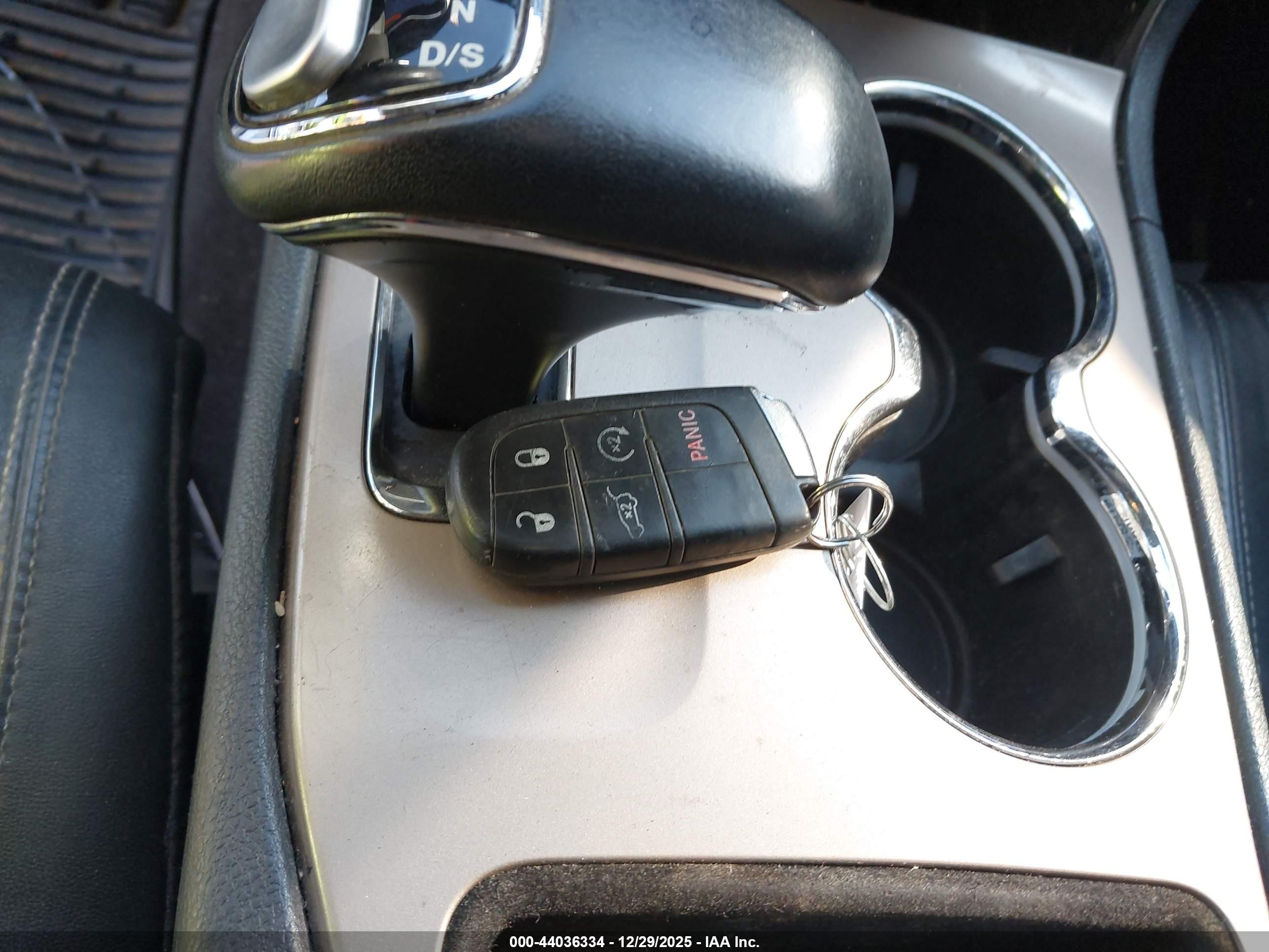 JEEP GRAND image 11