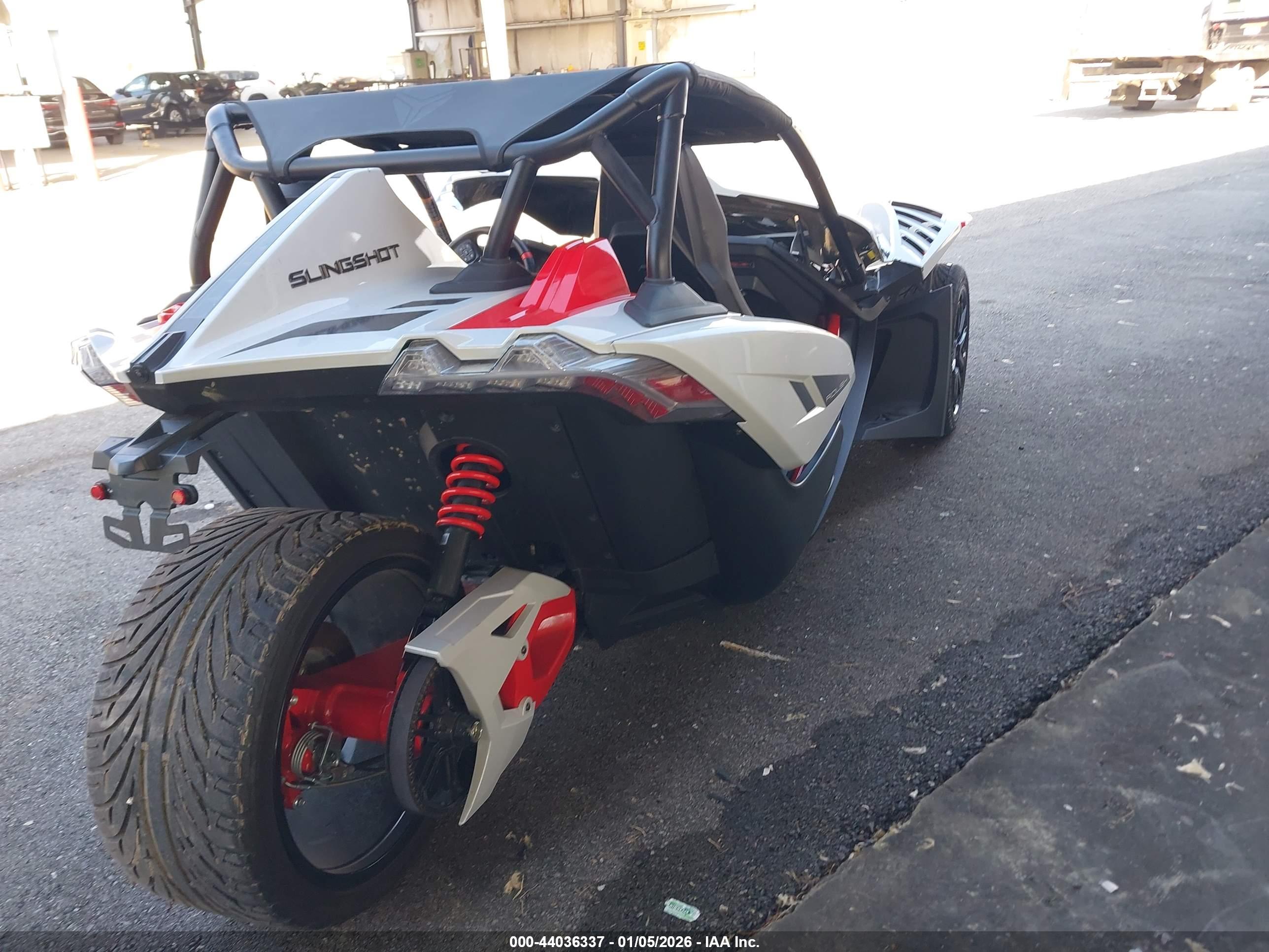 POLARIS SLINGSHOT image 4