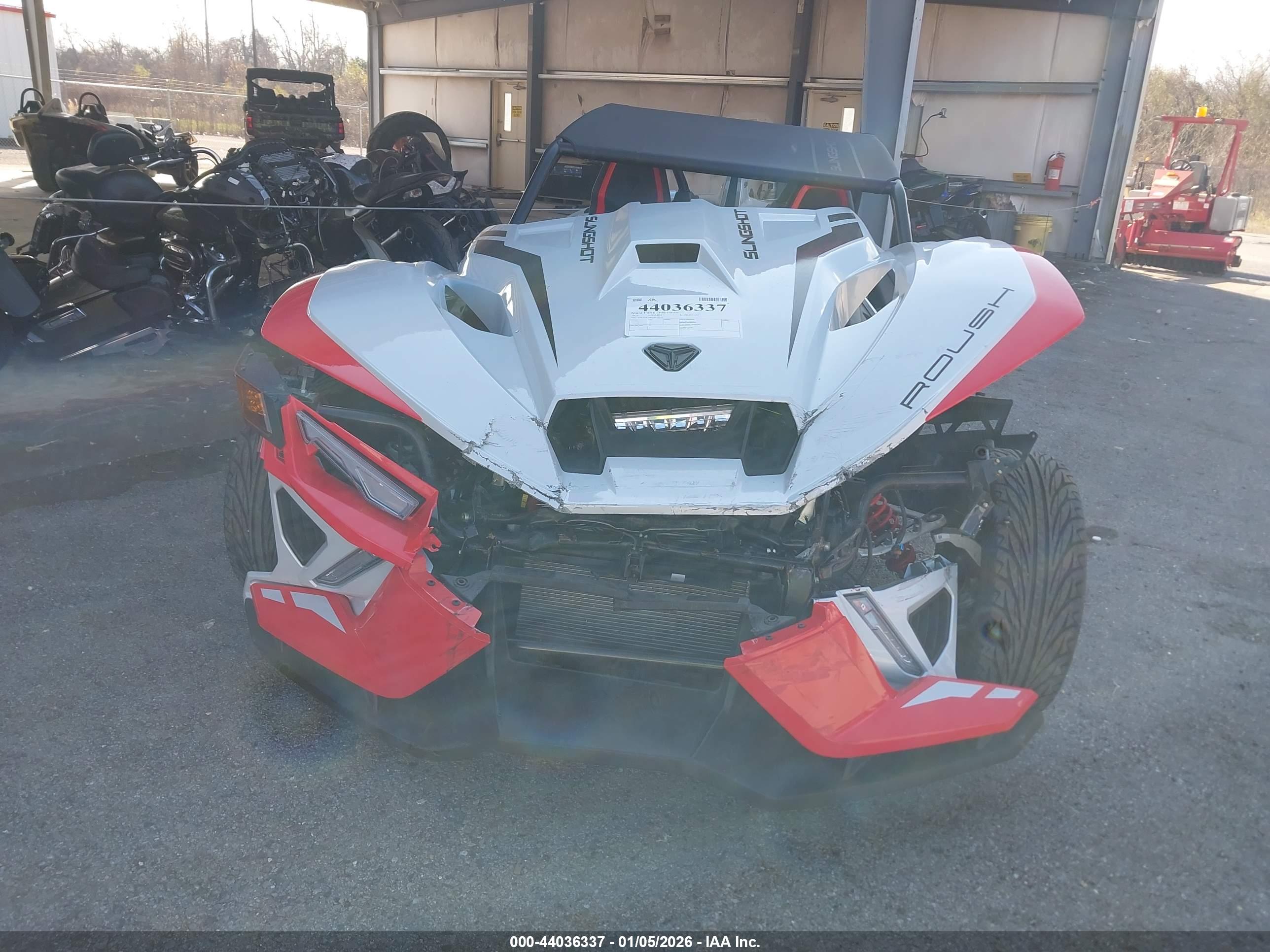 POLARIS SLINGSHOT image 5