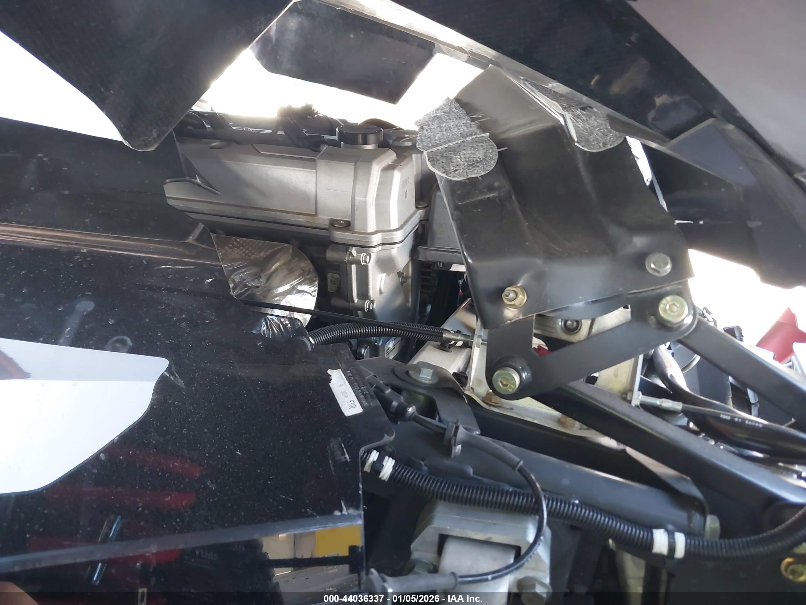 POLARIS SLINGSHOT image 8