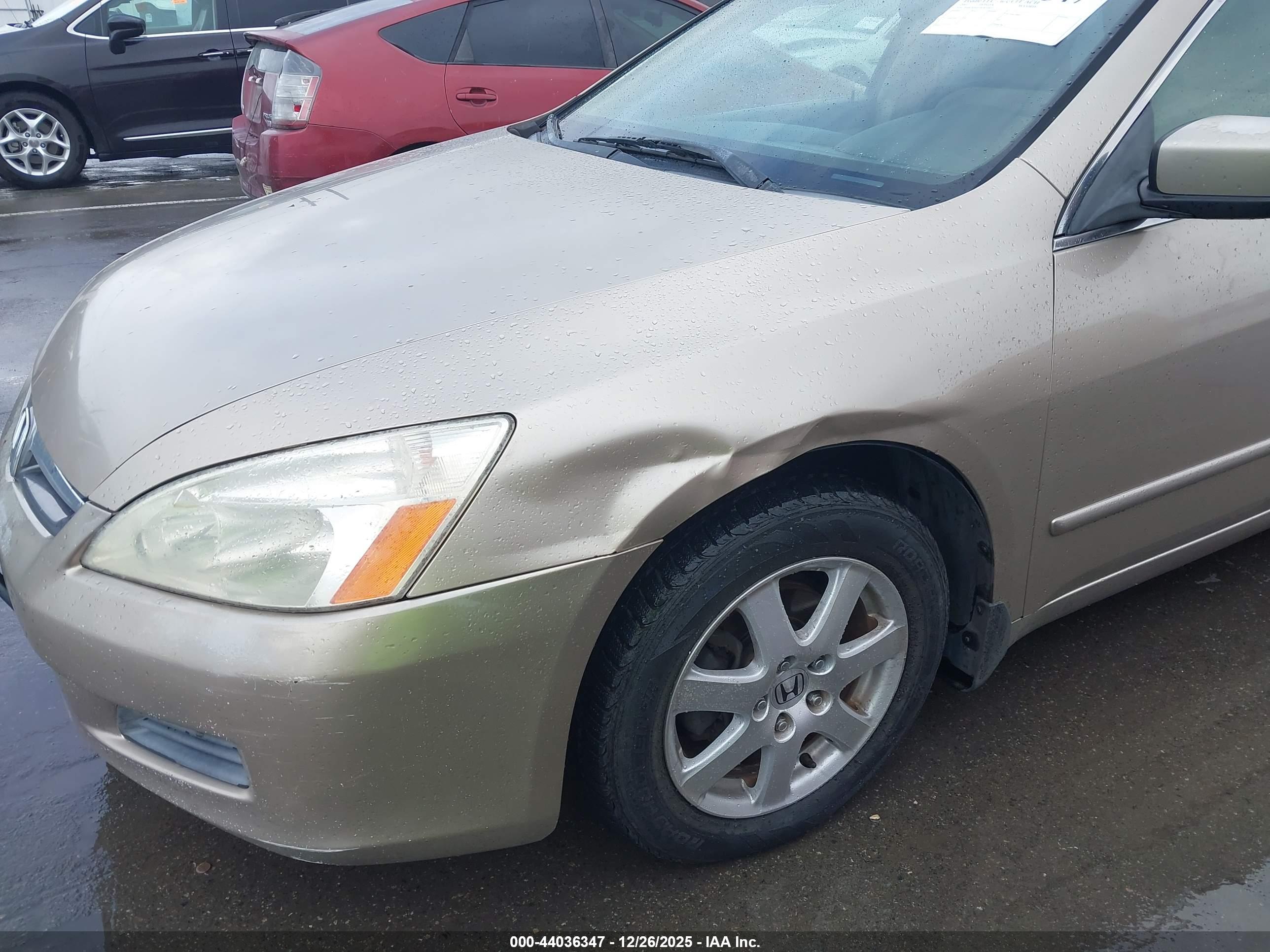 HONDA ACCORD image 6