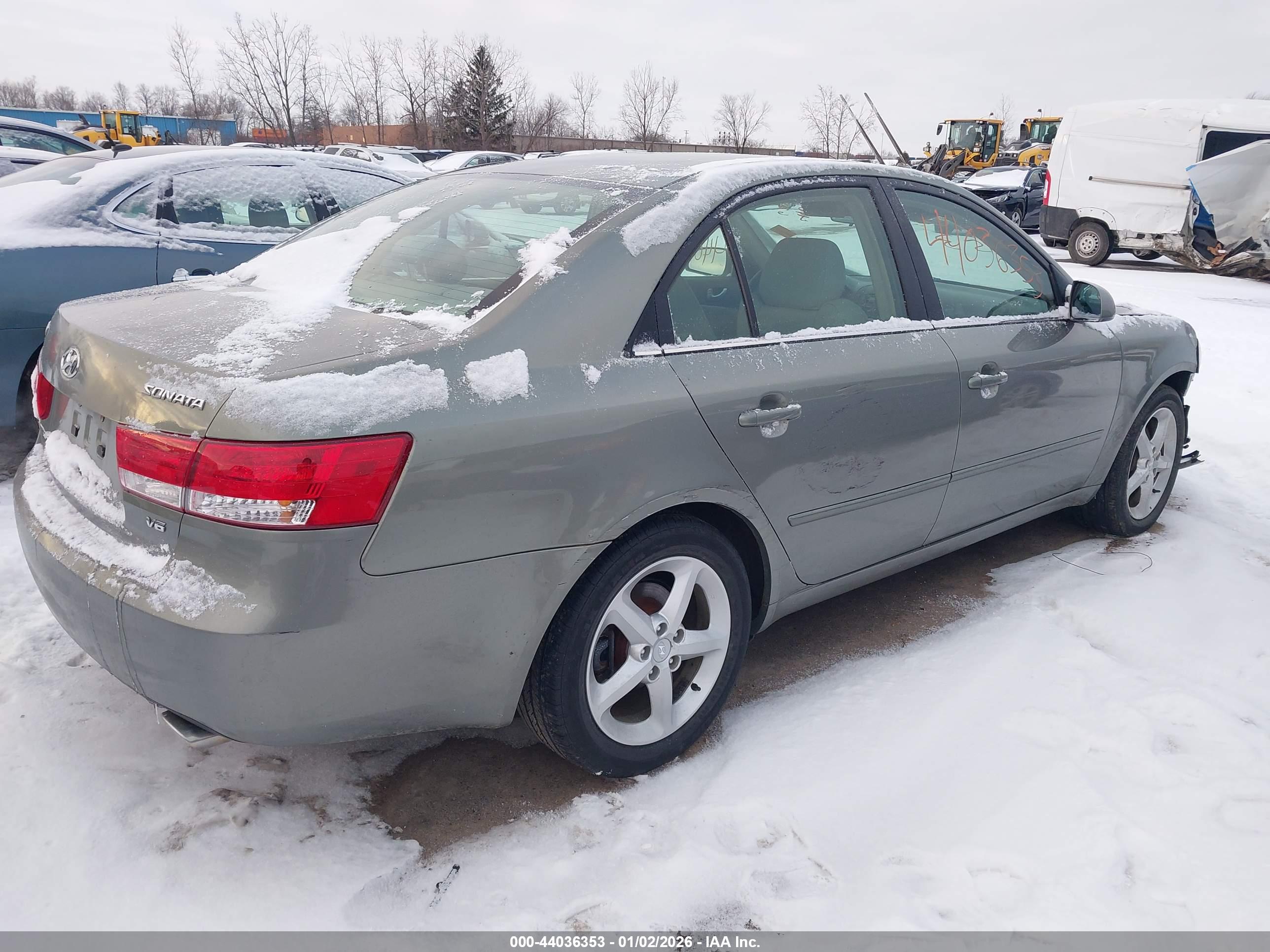 HYUNDAI SONATA image 4